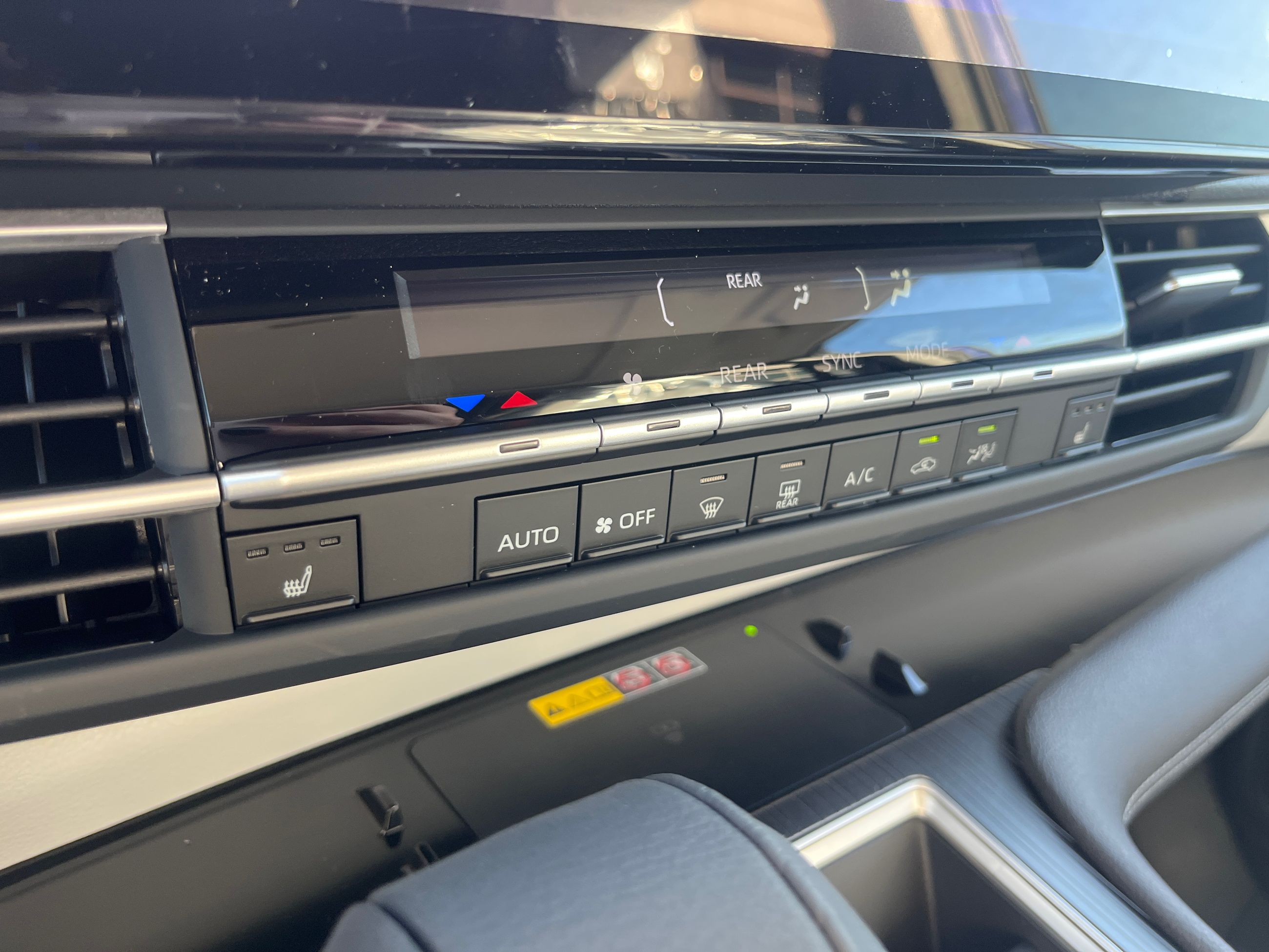 2026 Toyota Sienna Hybrid in Bolton, Ontario