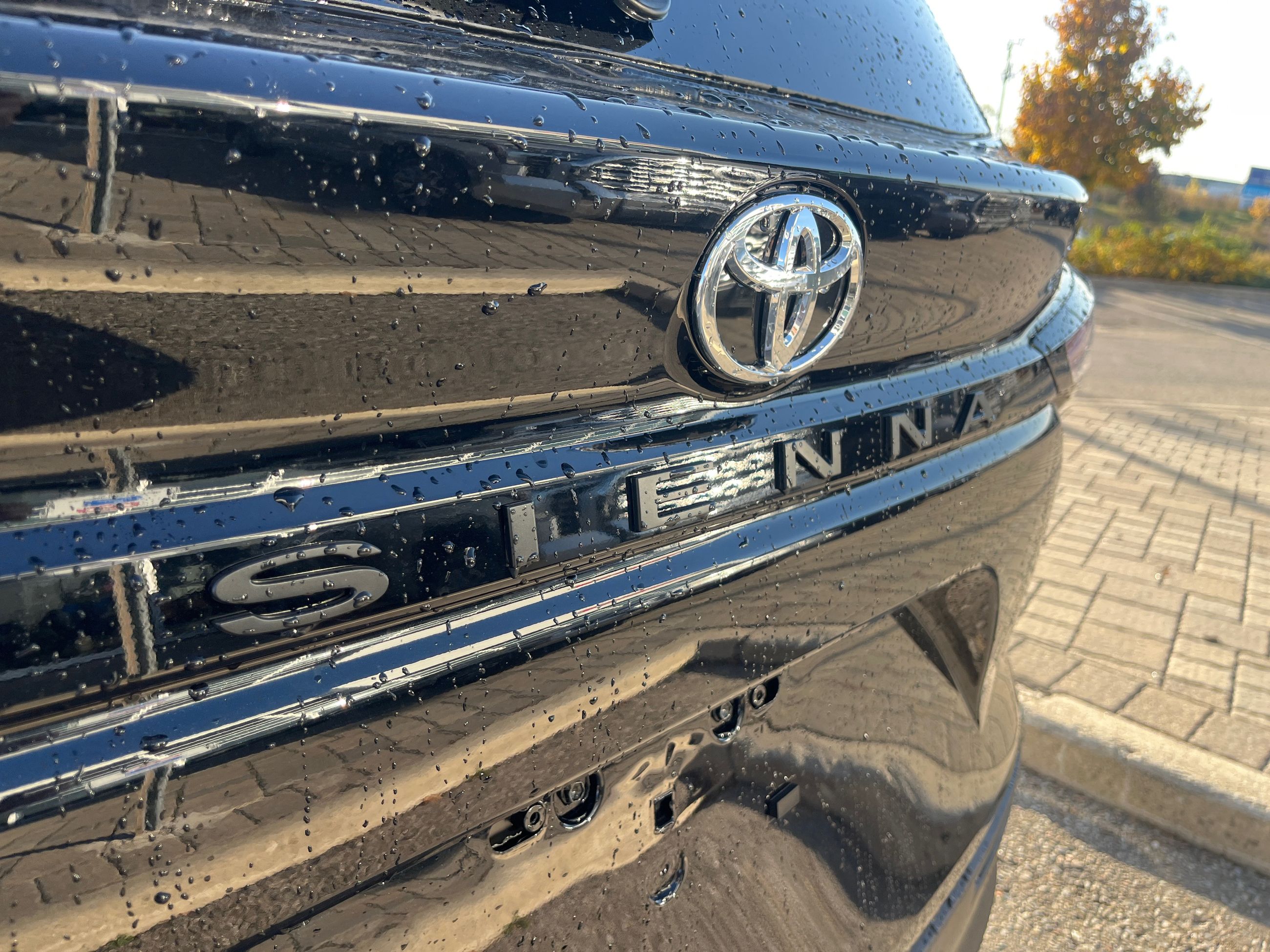 2026 Toyota Sienna Hybrid in Bolton, Ontario