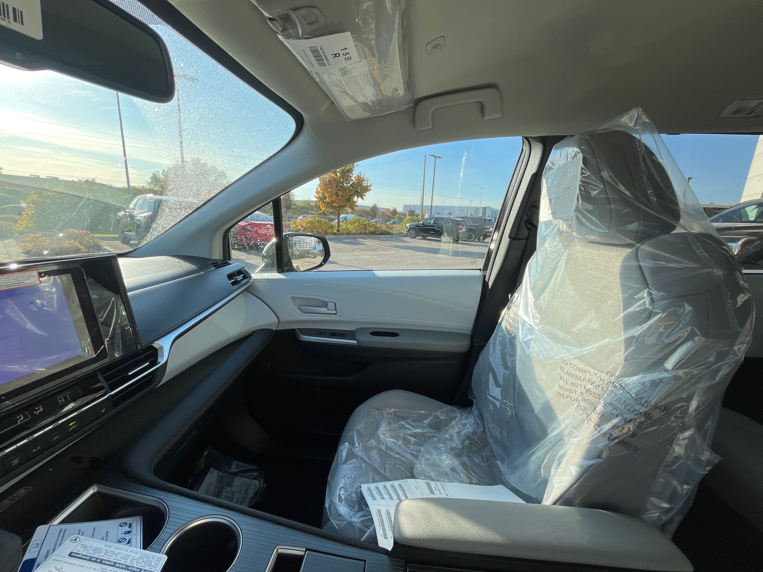 2026 Toyota Sienna Hybrid in Bolton, Ontario