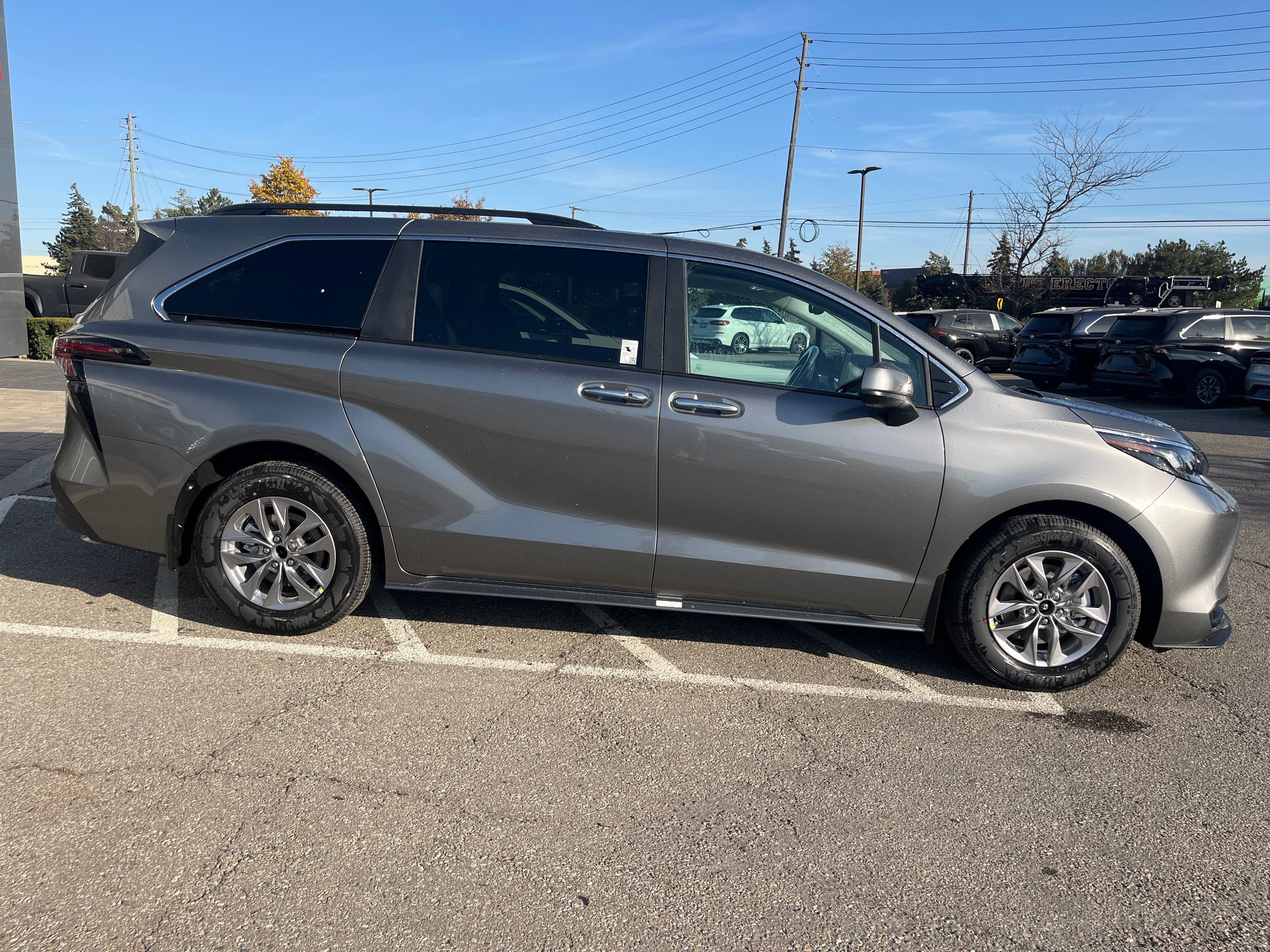 Toyota Sienna Hybrid  2026 à Bolton, Ontario