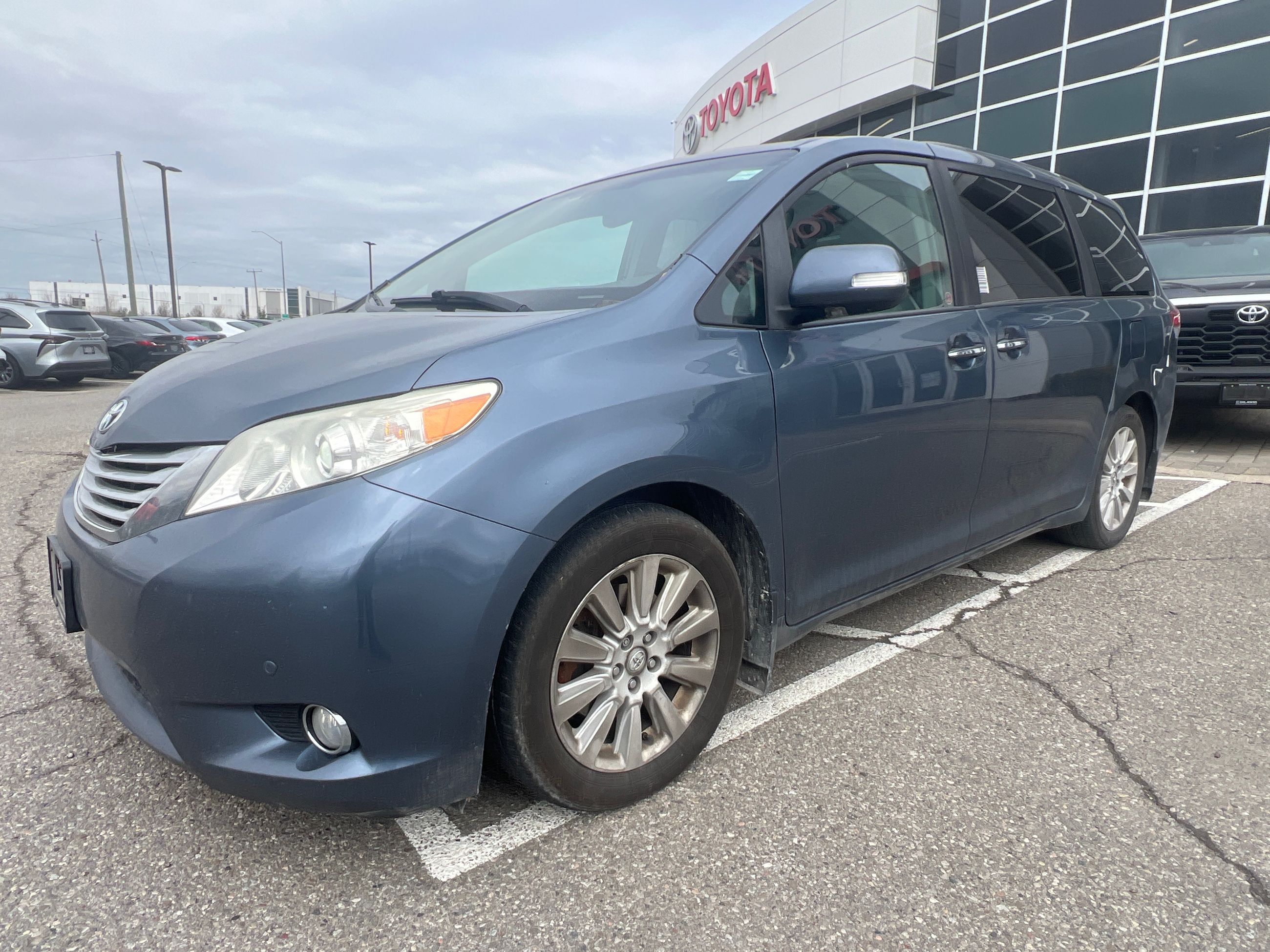 2014 Toyota Sienna in Bolton, Ontario