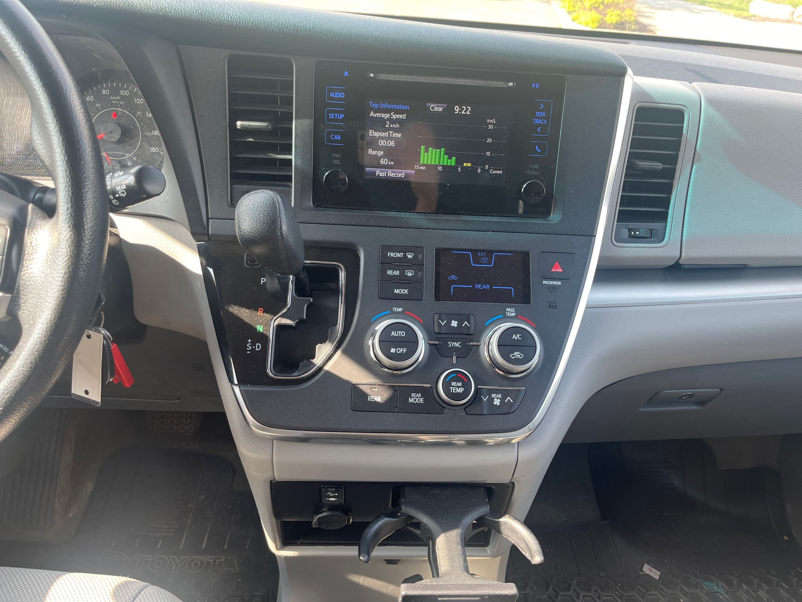 2016 Toyota Sienna in Bolton, Ontario