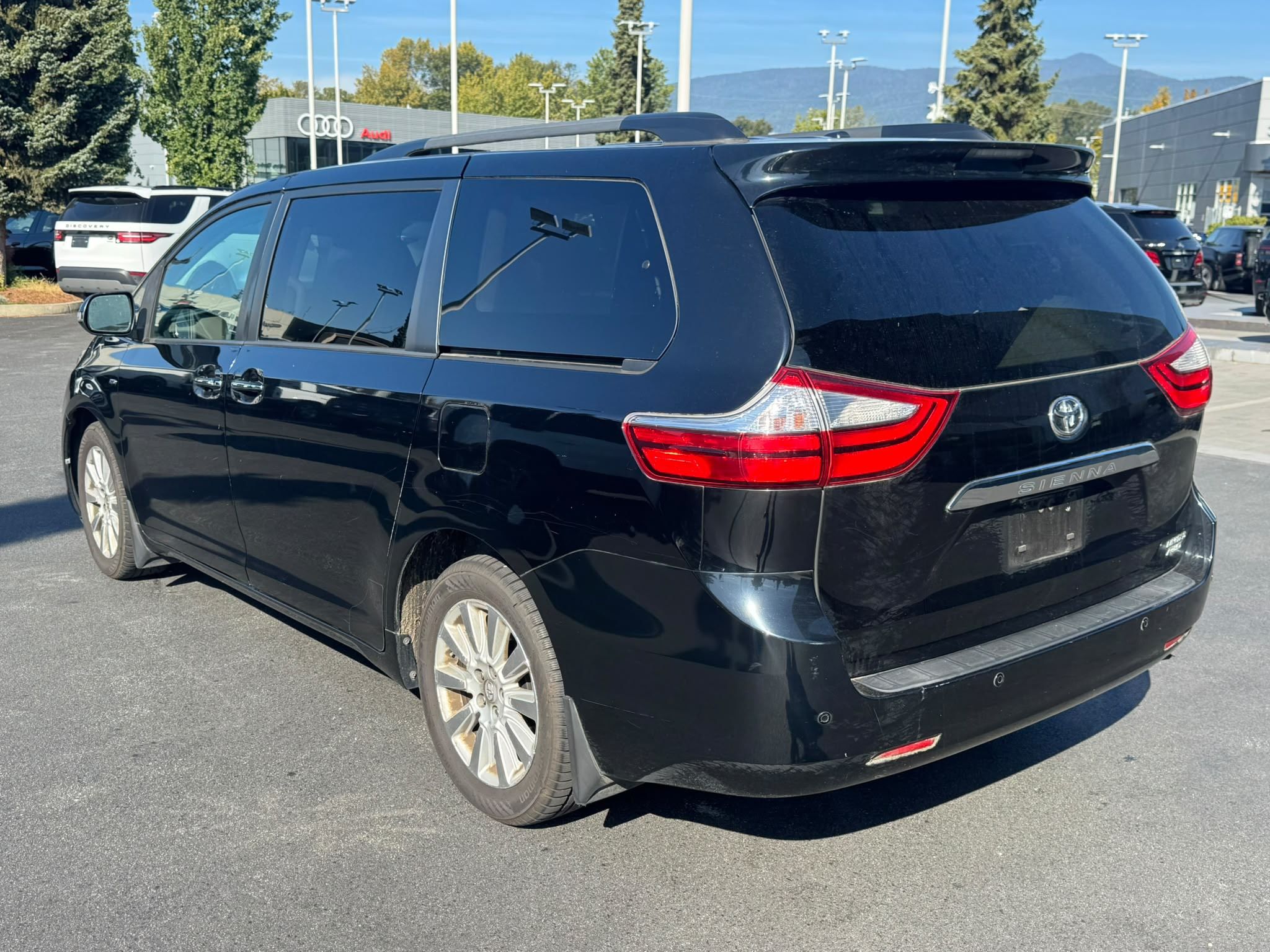 2016  Sienna