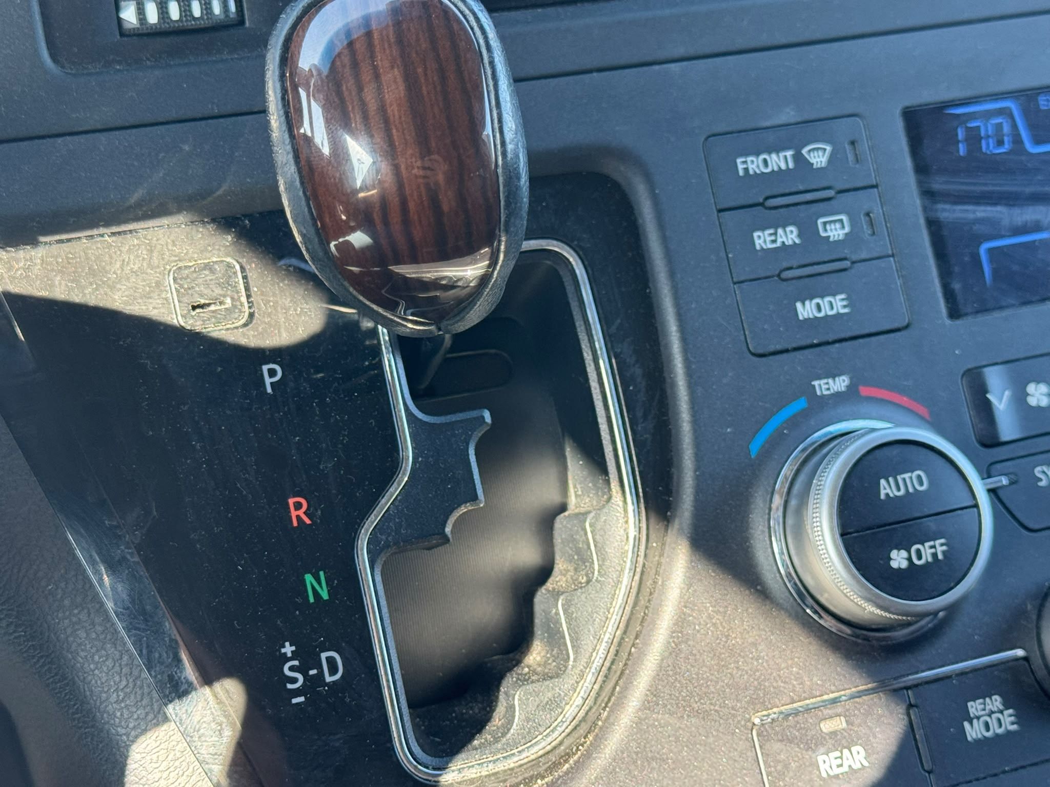 2016  Sienna