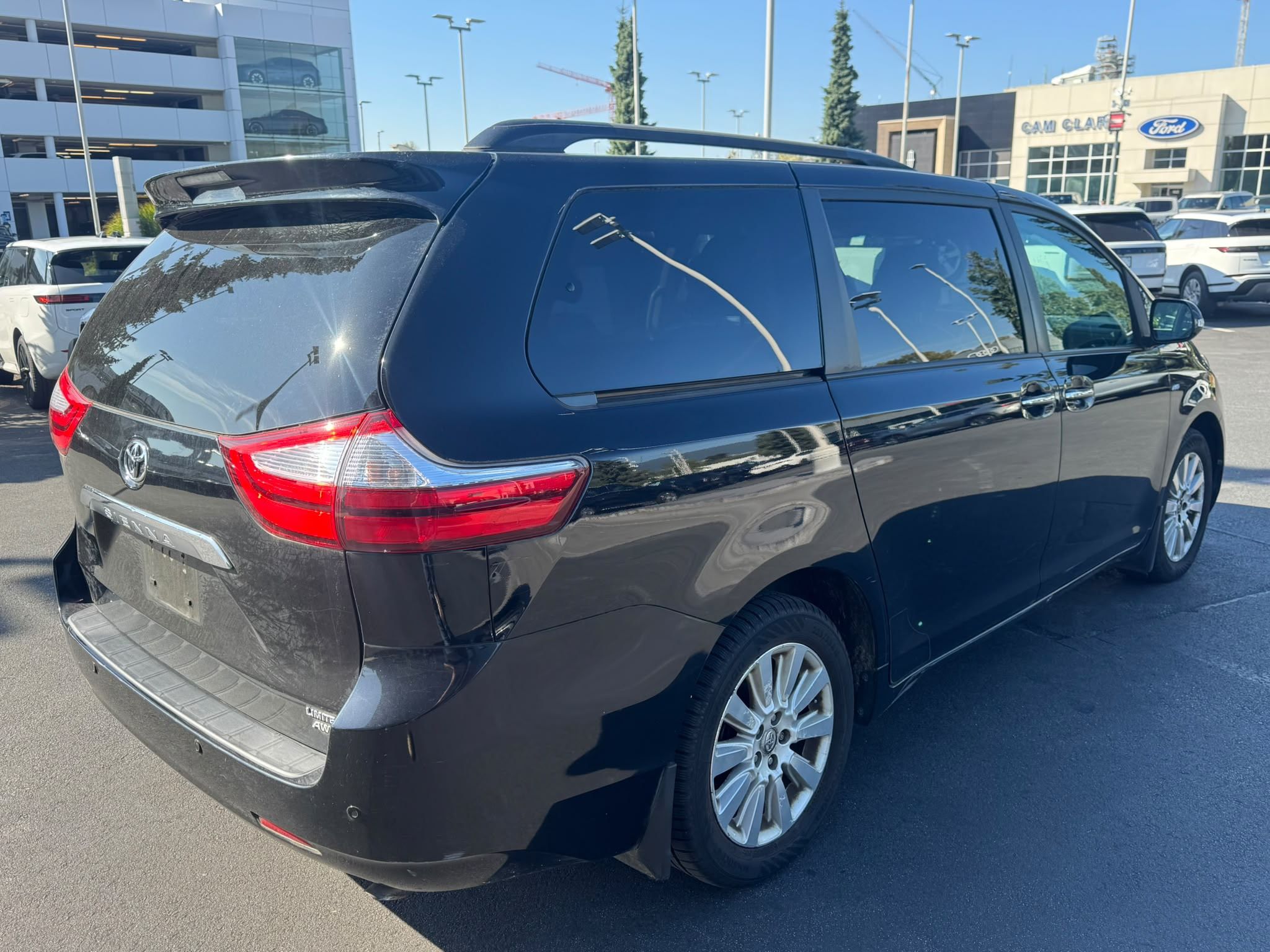 2016  Sienna
