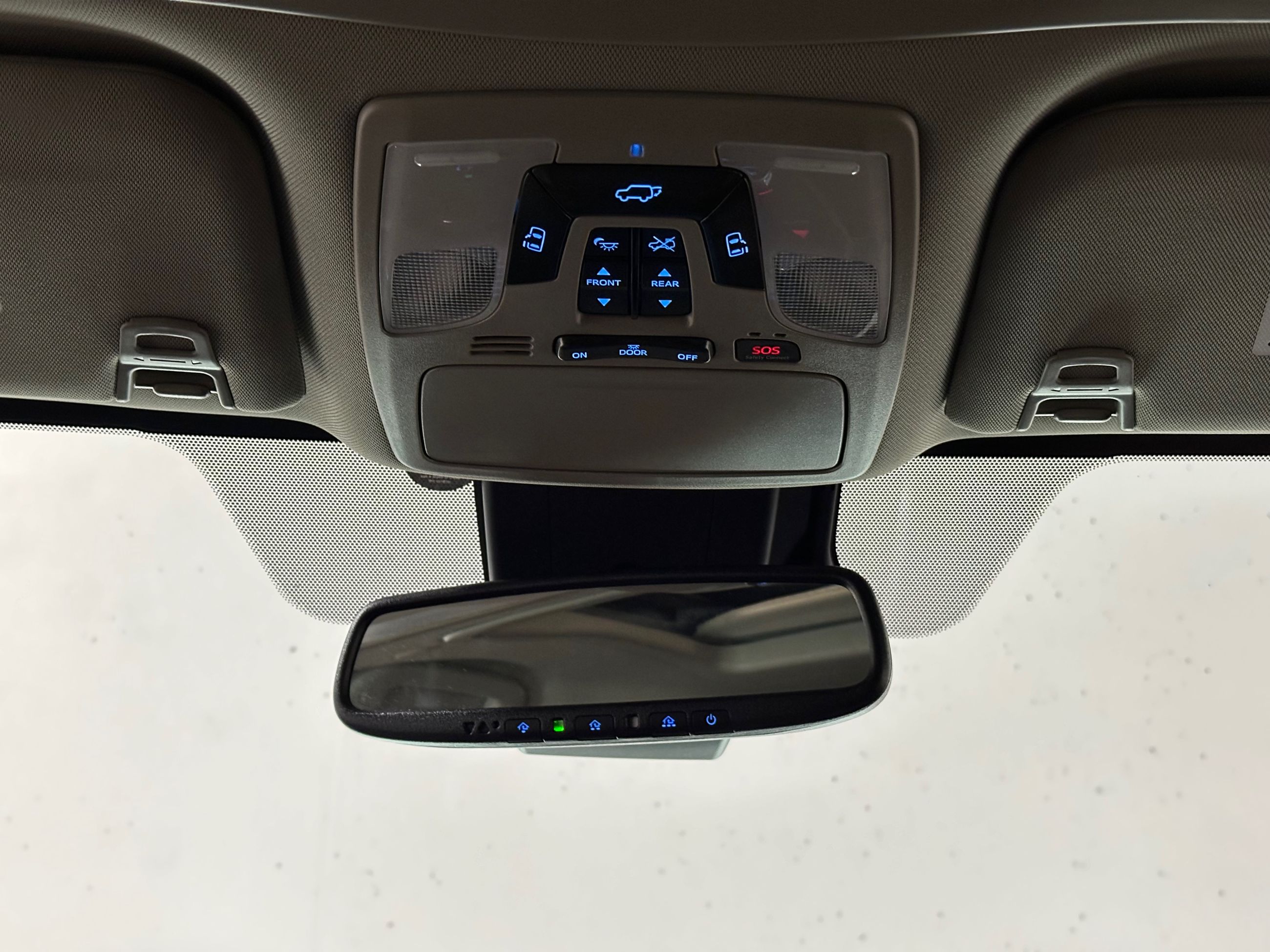 2020 Toyota Sienna in Vancouver, British Columbia