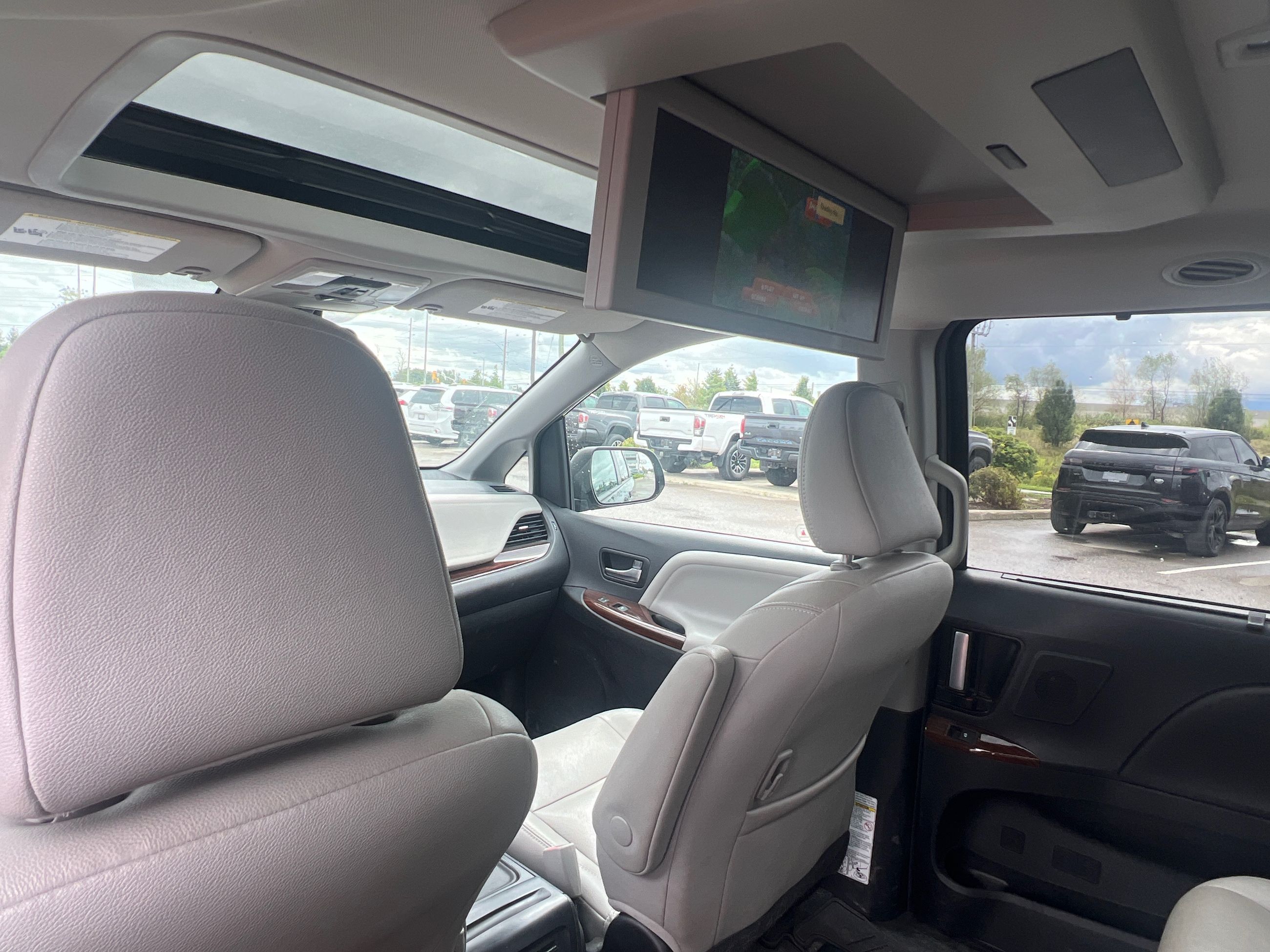 2020 Toyota Sienna in Bolton, Ontario