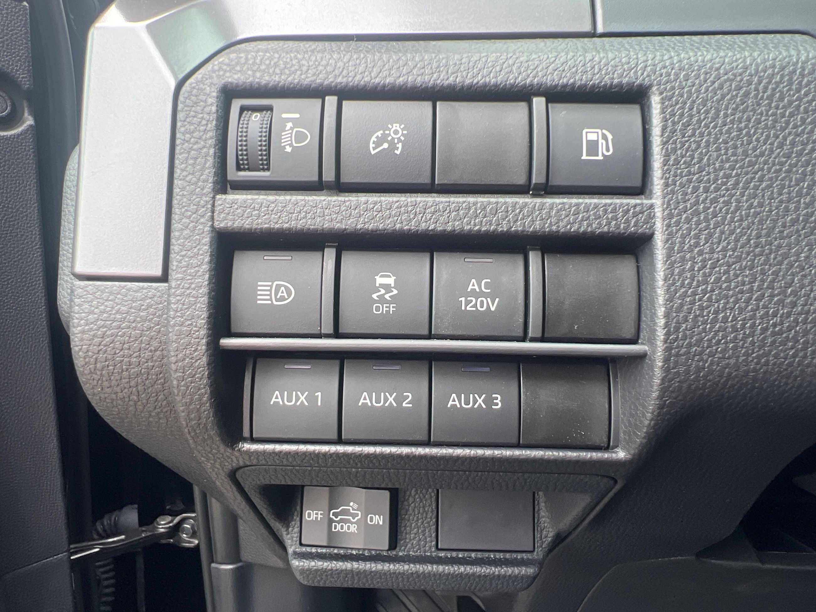 2025 Toyota TACOMA HYBRID in Bolton, Ontario