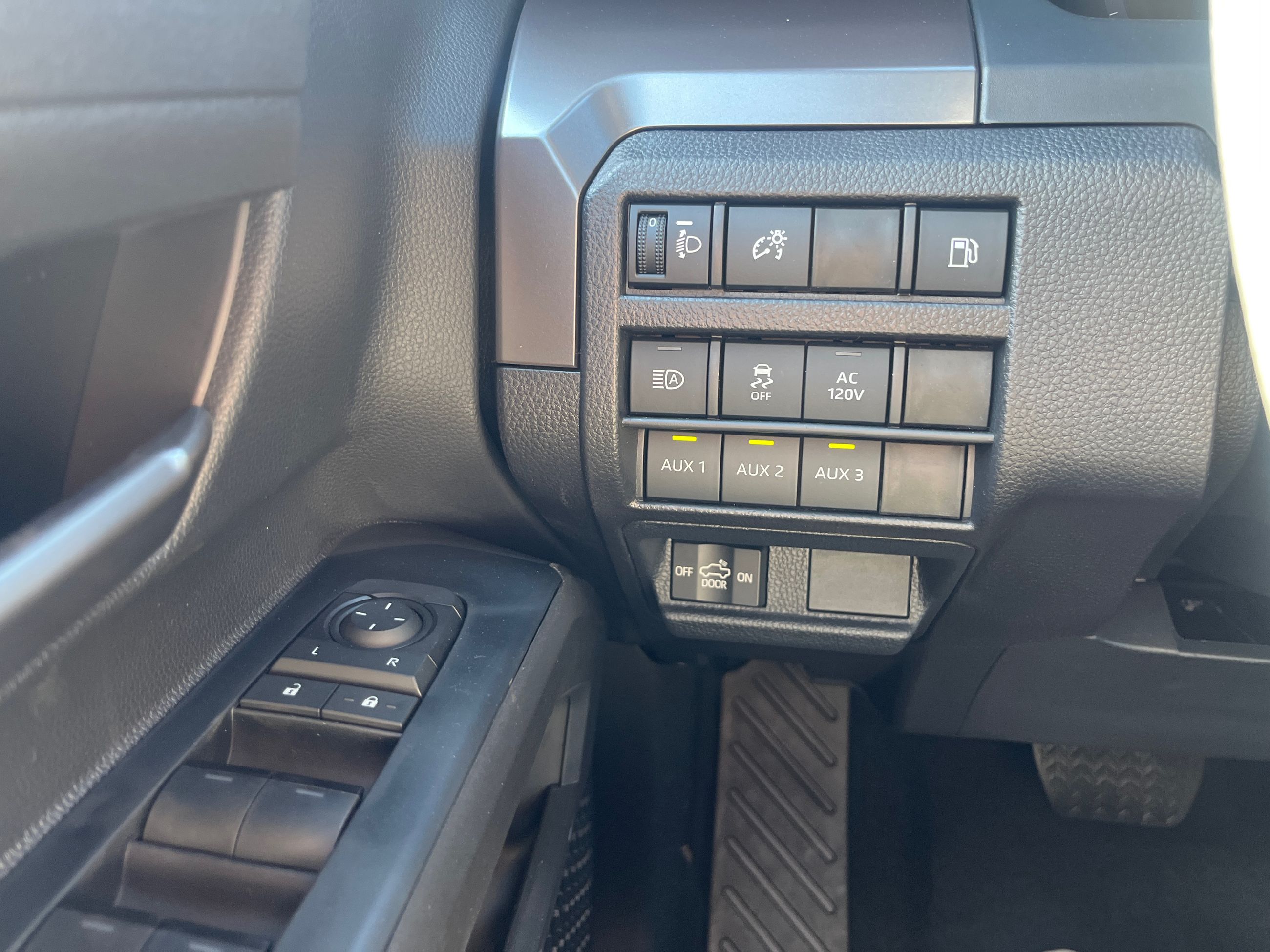 2026 Toyota Tacoma Hybrid in Bolton, Ontario