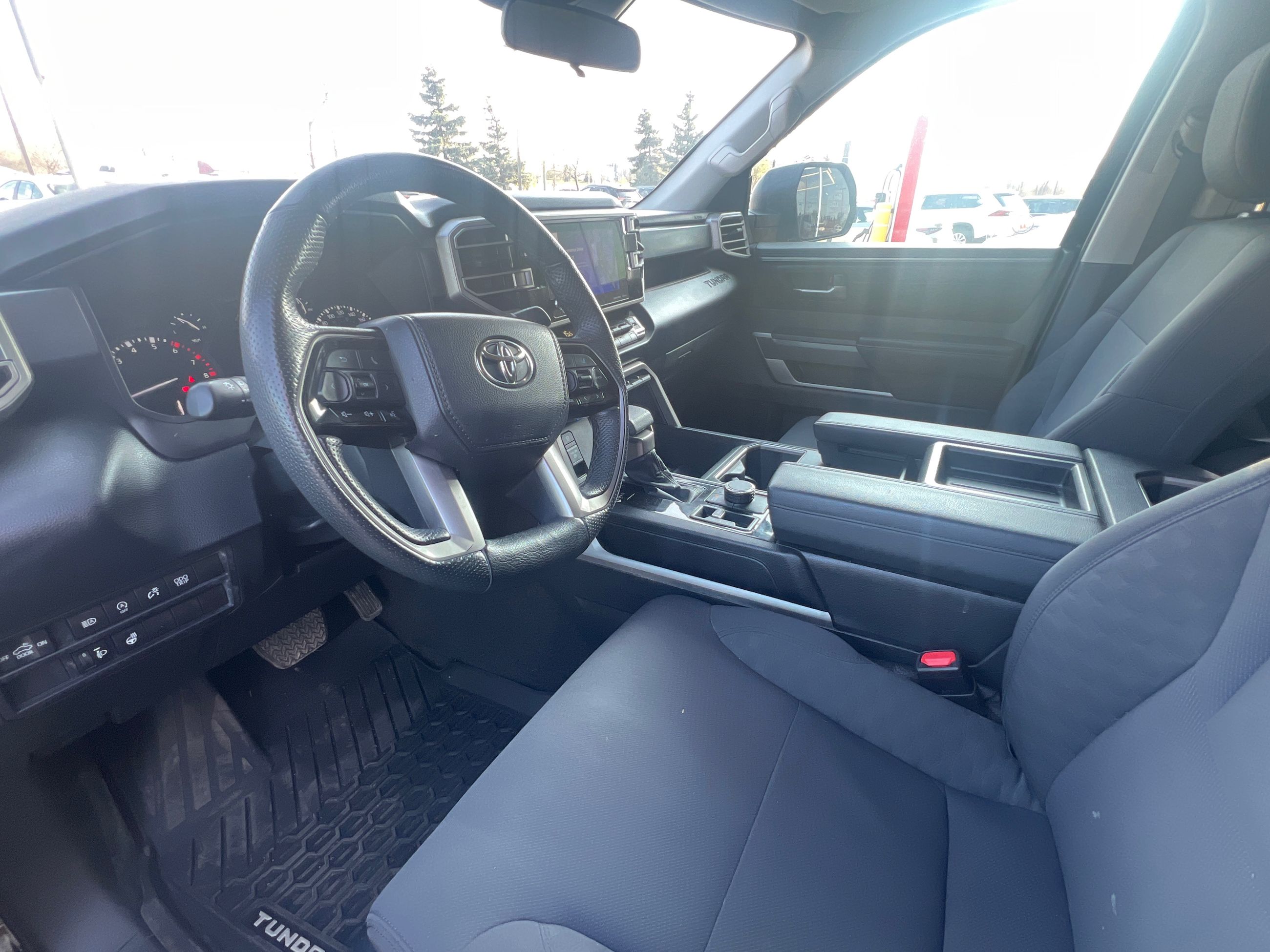 Toyota TUNDRA 4X4  2022 à Bolton, Ontario