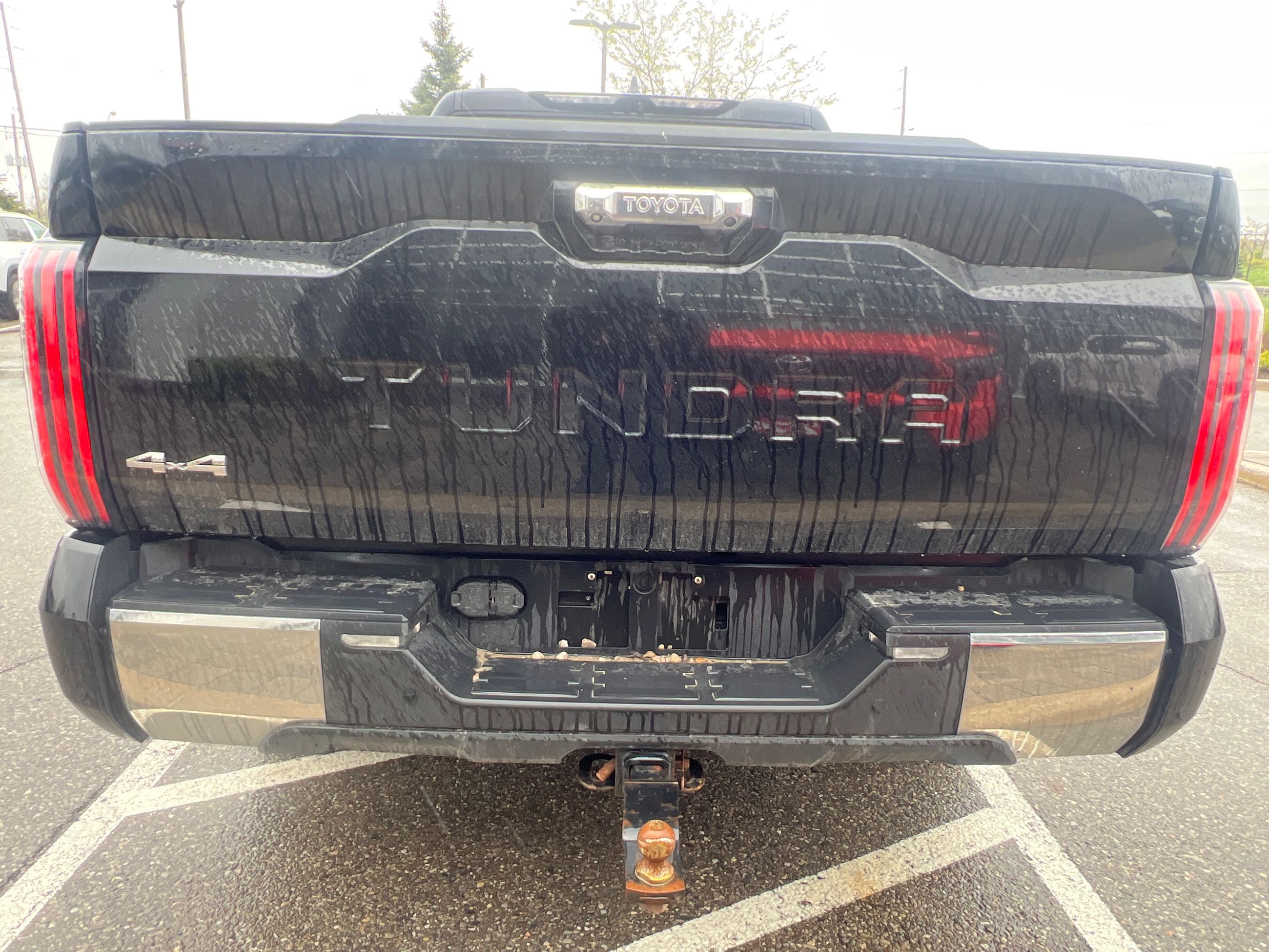 Toyota TUNDRA 4X4  2023 à Bolton, Ontario
