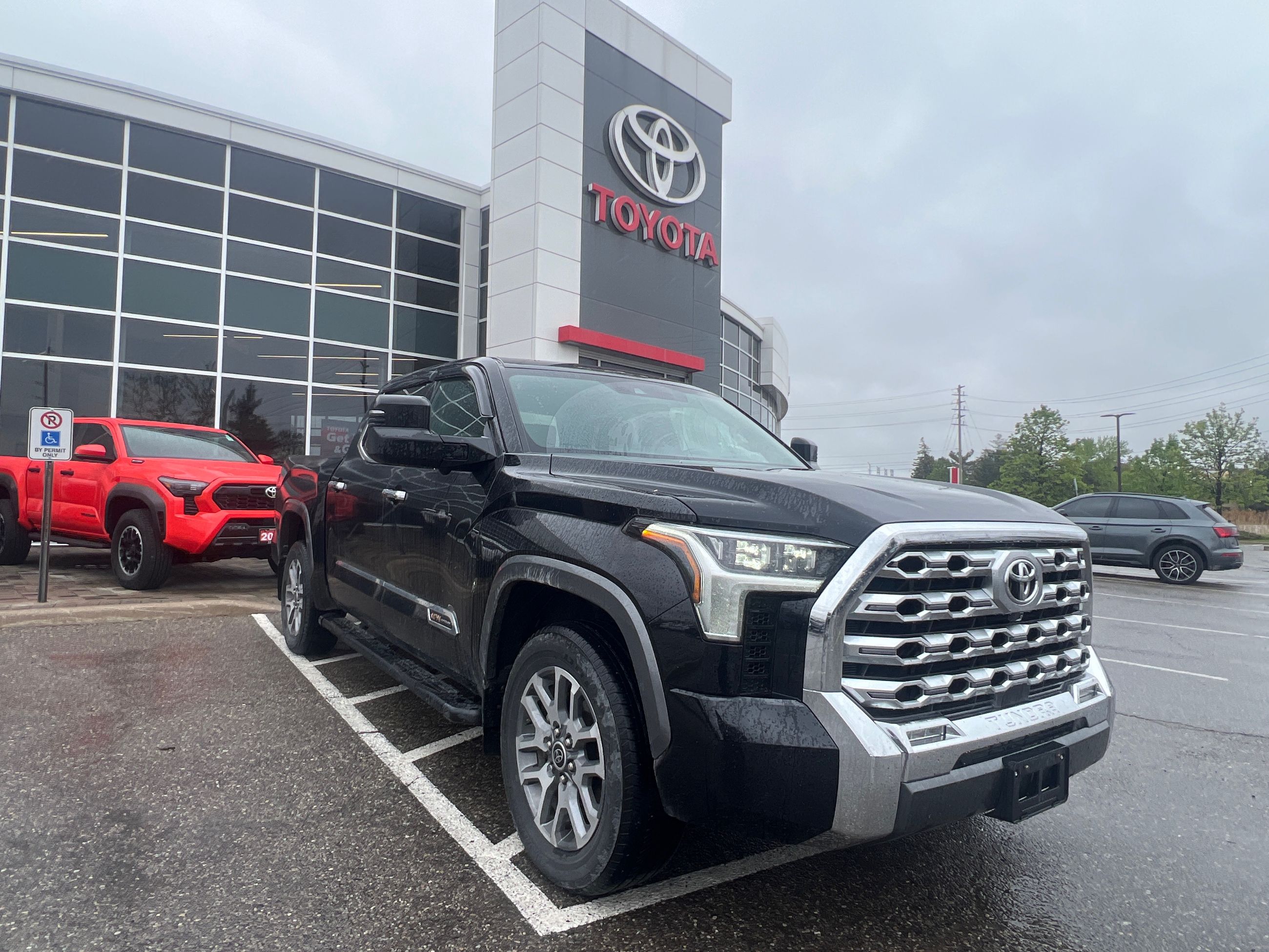 Toyota TUNDRA 4X4  2023 à Bolton, Ontario