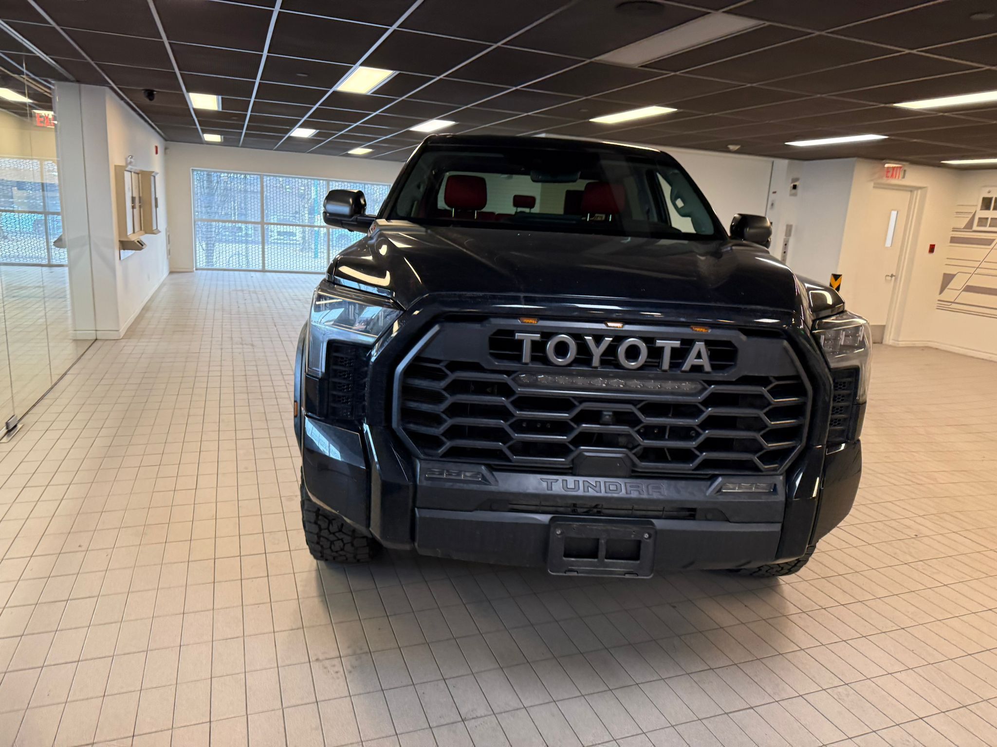Toyota Tundra 4X4  2023 à Vancouver, Colombie-Britannique
