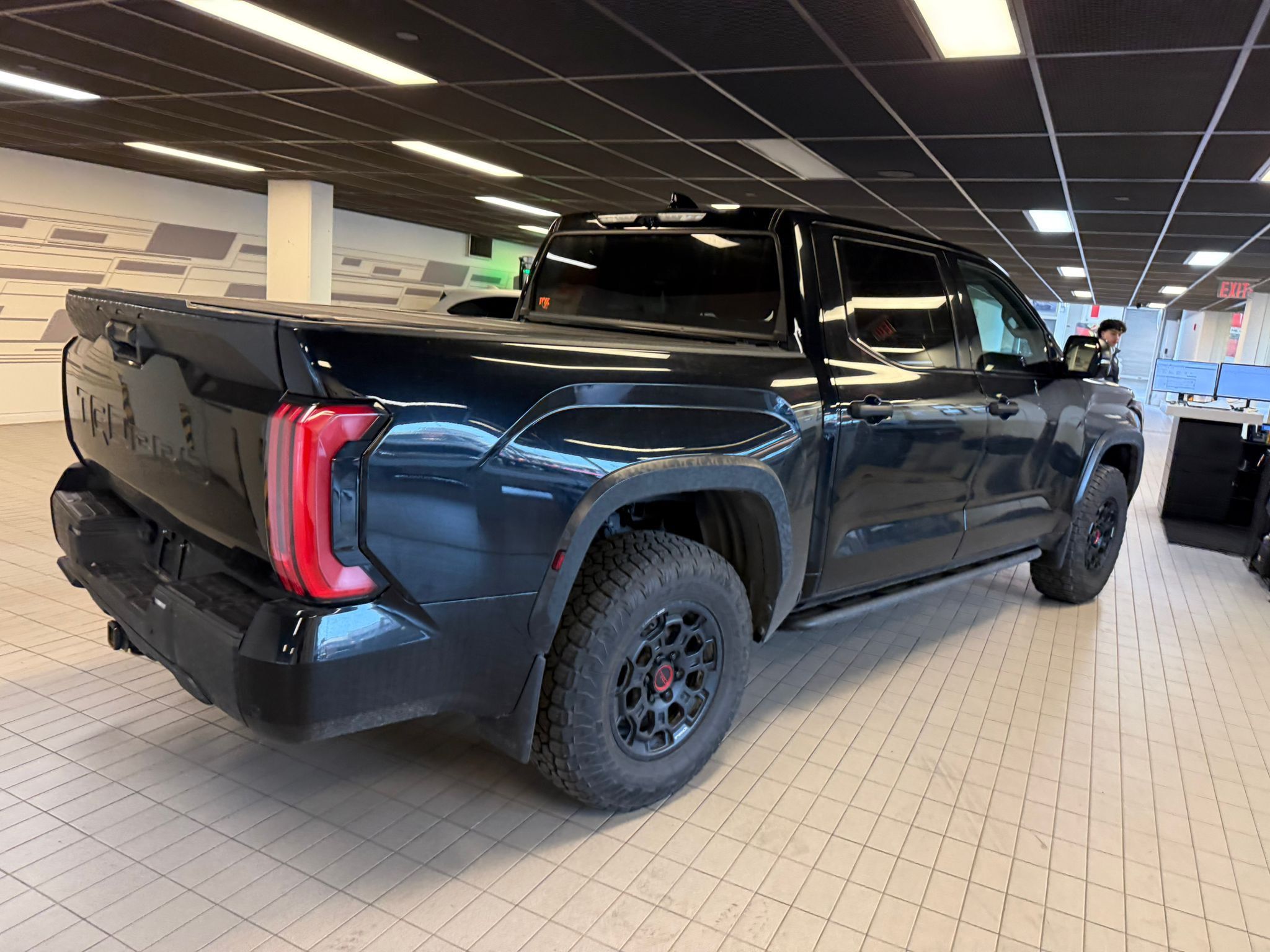 Toyota Tundra 4X4  2023 à Vancouver, Colombie-Britannique