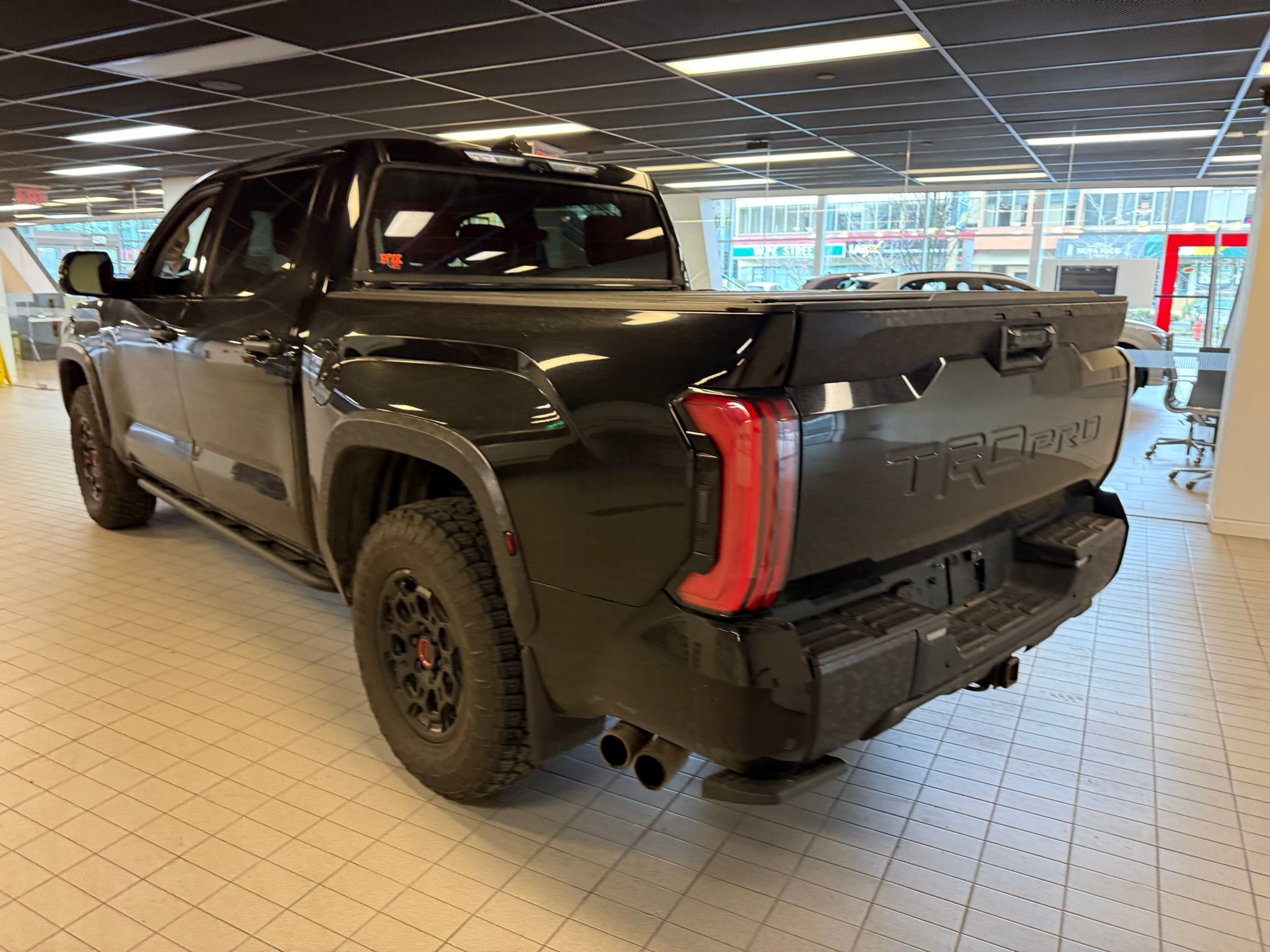 Toyota Tundra 4X4  2023 à Vancouver, Colombie-Britannique