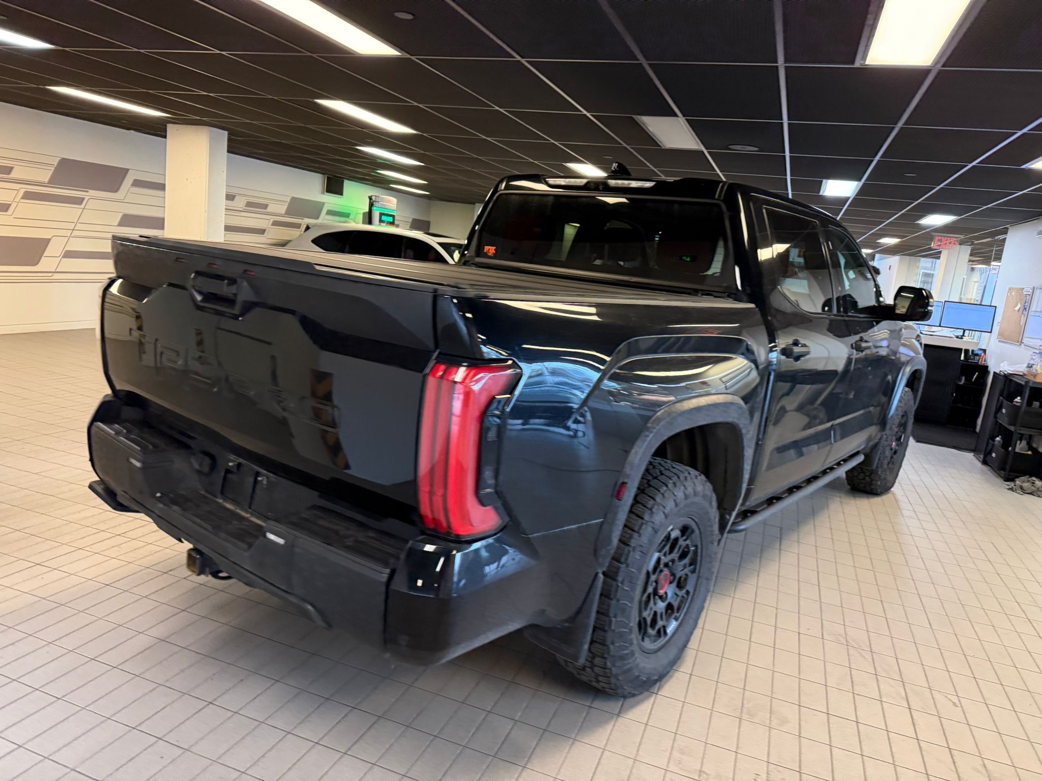 Toyota Tundra 4X4  2023 à Vancouver, Colombie-Britannique