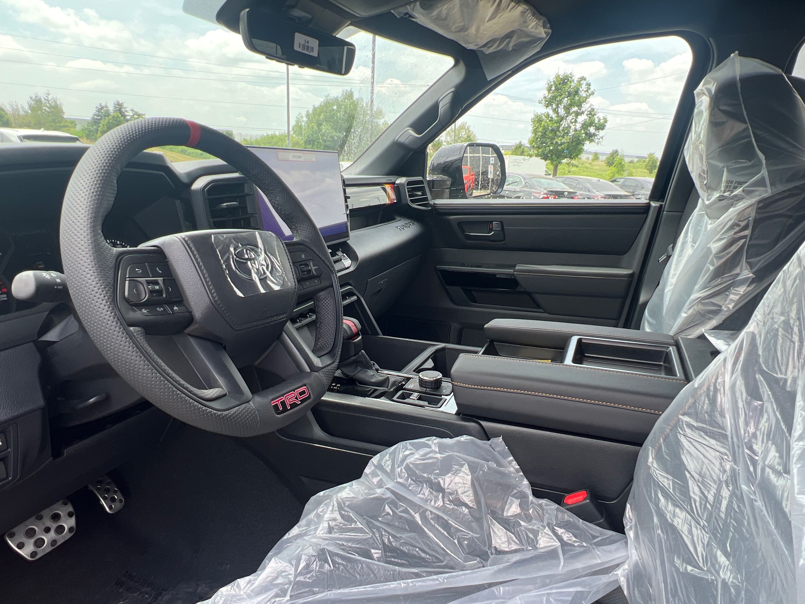 2025 Toyota TUNDRA 4X4 in Bolton, Ontario
