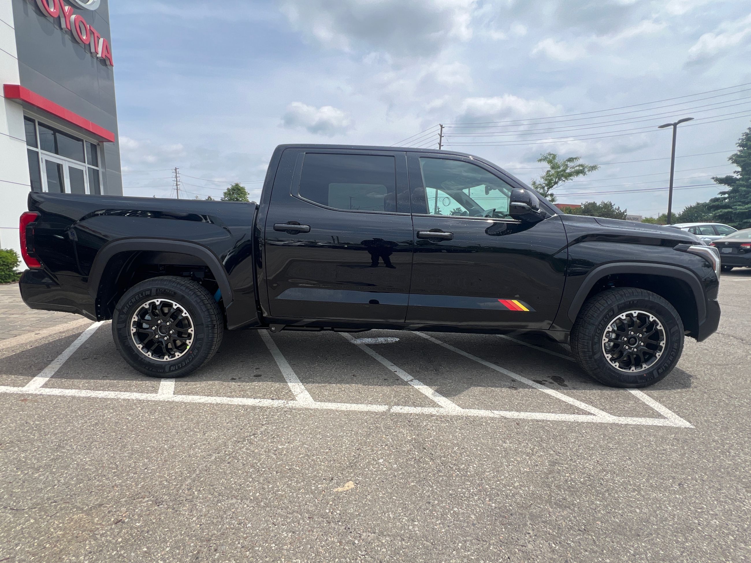 2025 Toyota TUNDRA 4X4 in Bolton, Ontario