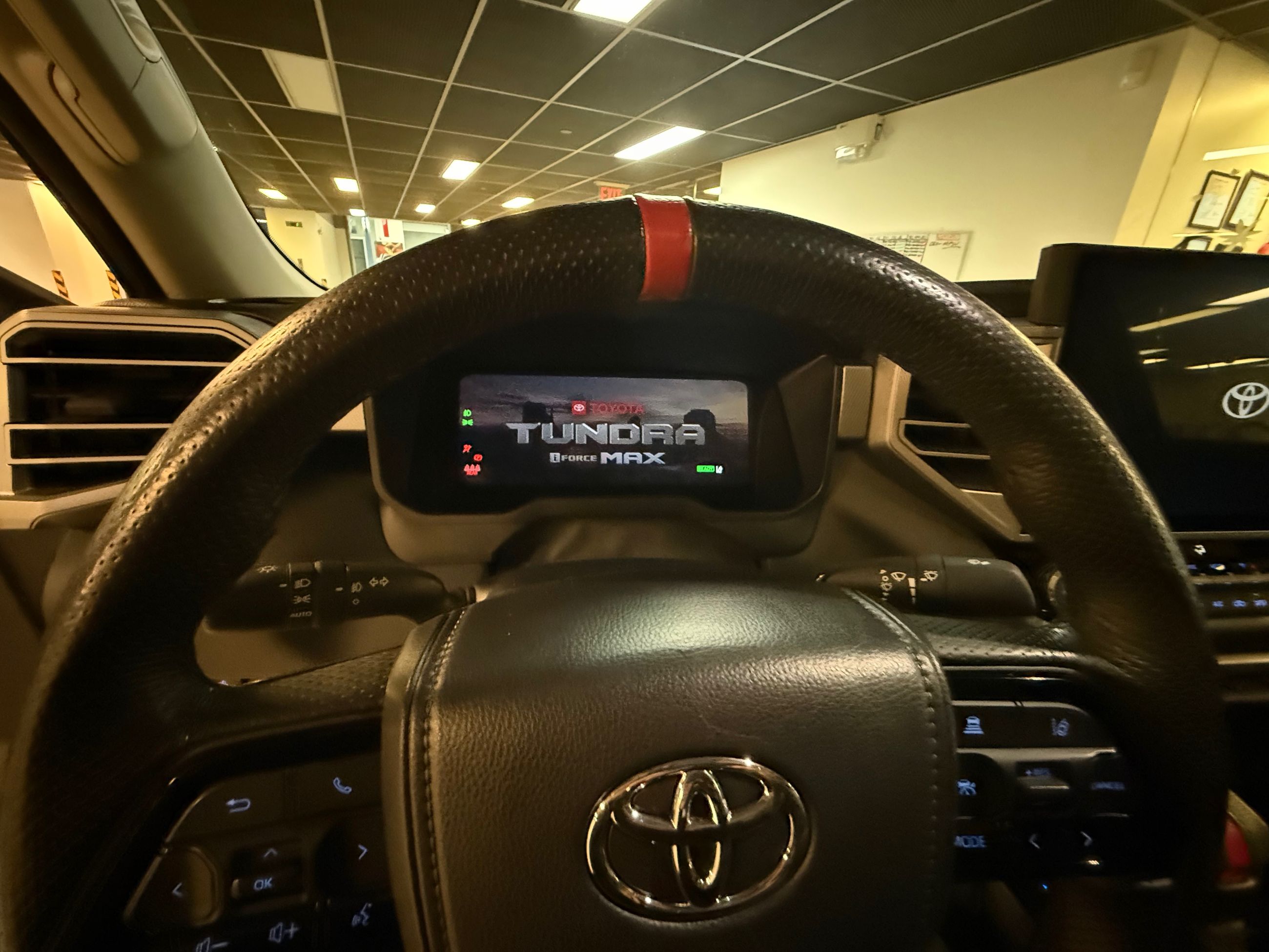 Toyota Tundra Hybrid  2024 à Vancouver, Colombie-Britannique