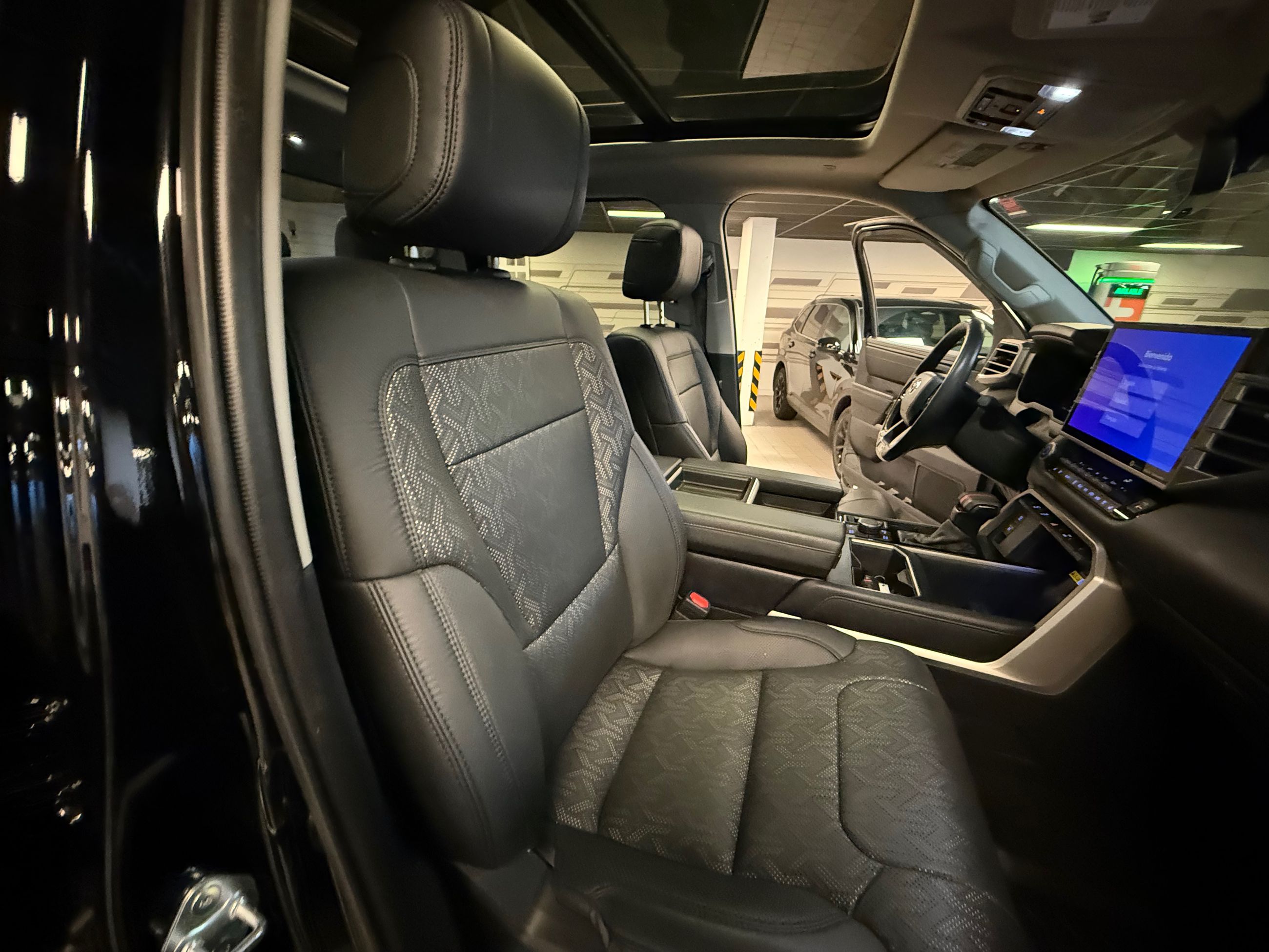 Toyota Tundra Hybrid  2024 à Vancouver, Colombie-Britannique