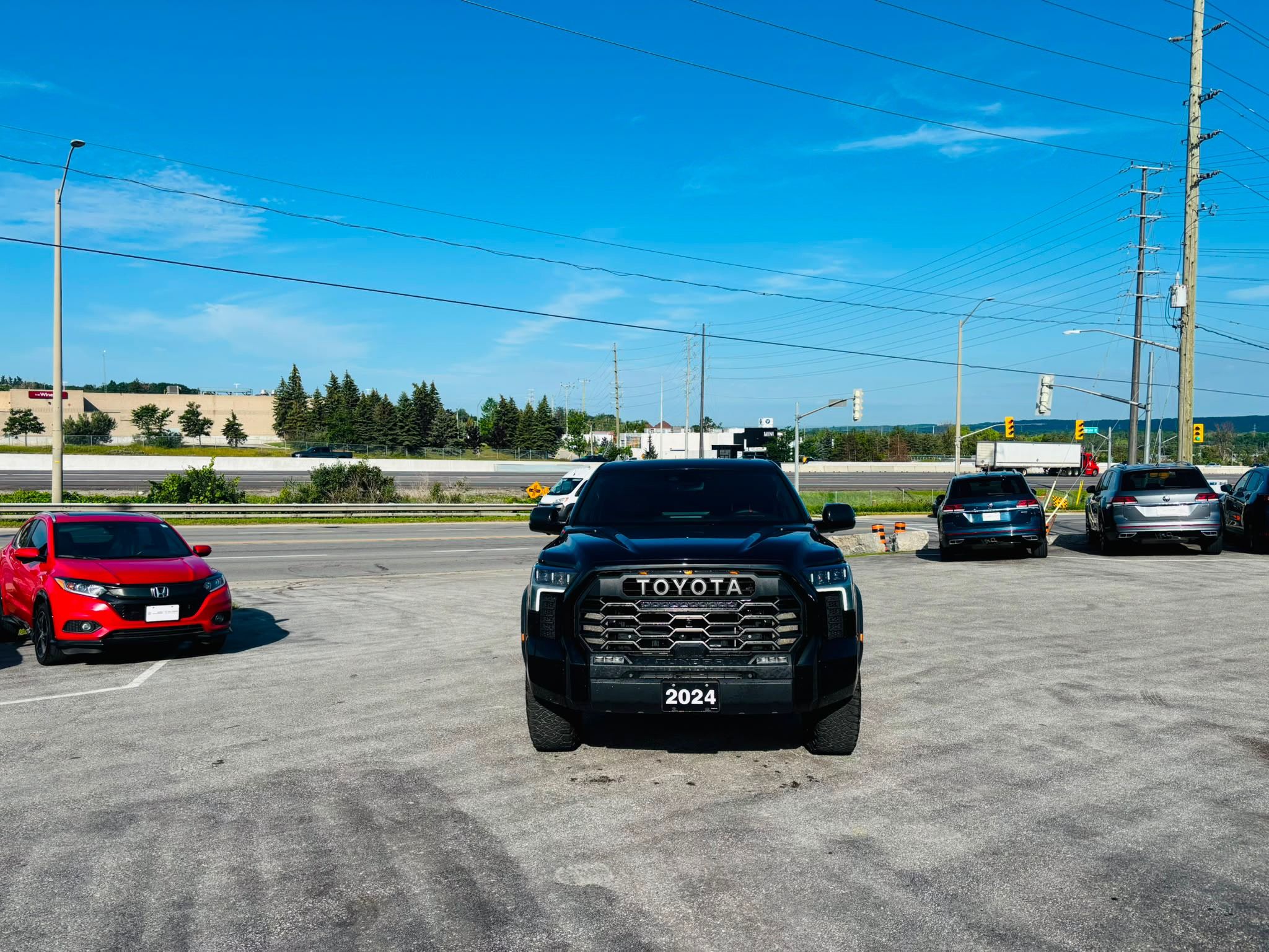 Toyota Tundra Hybrid  2024 à Barrie, Ontario