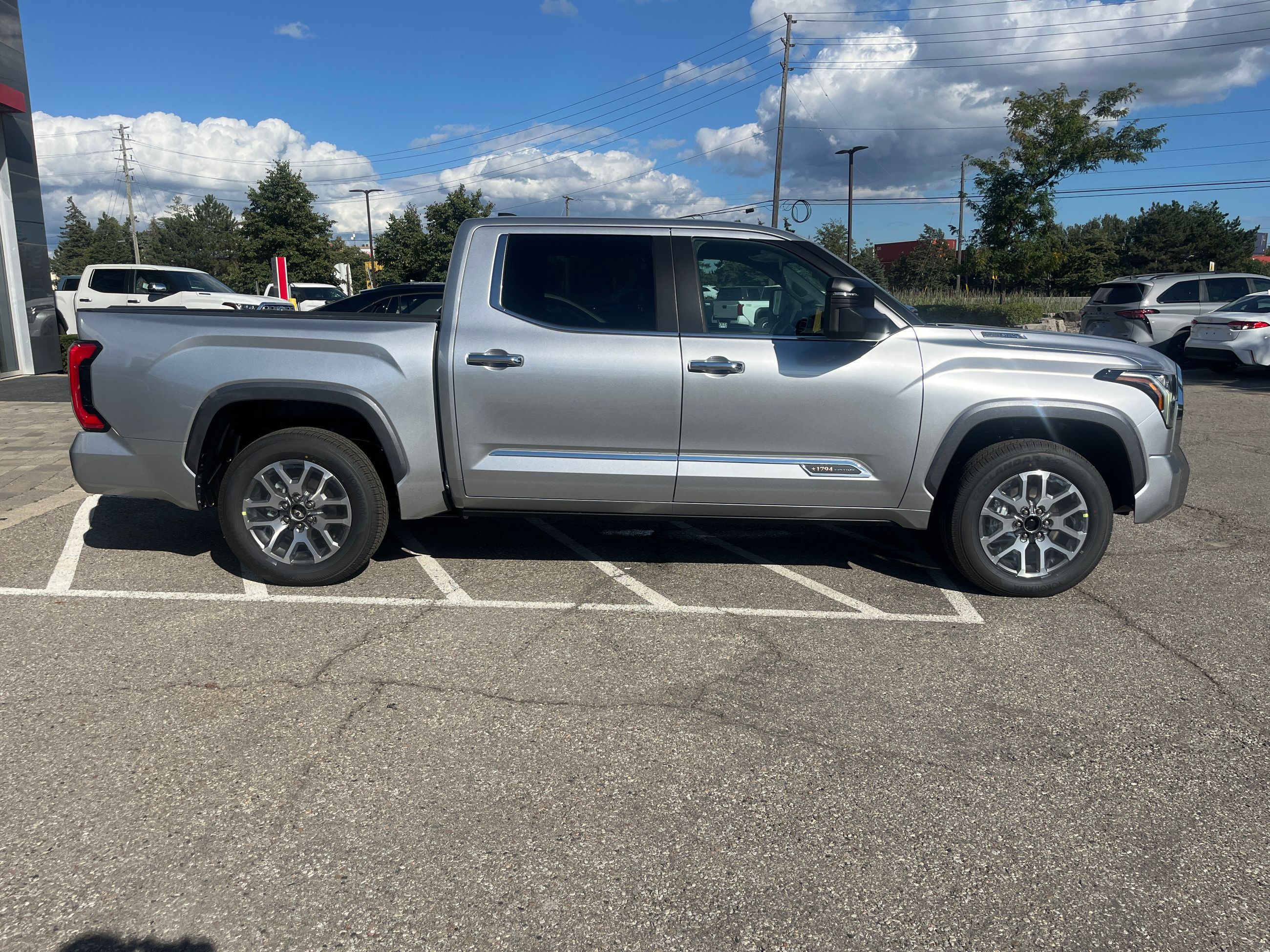 Toyota Tundra Hybrid  2026 à Bolton, Ontario