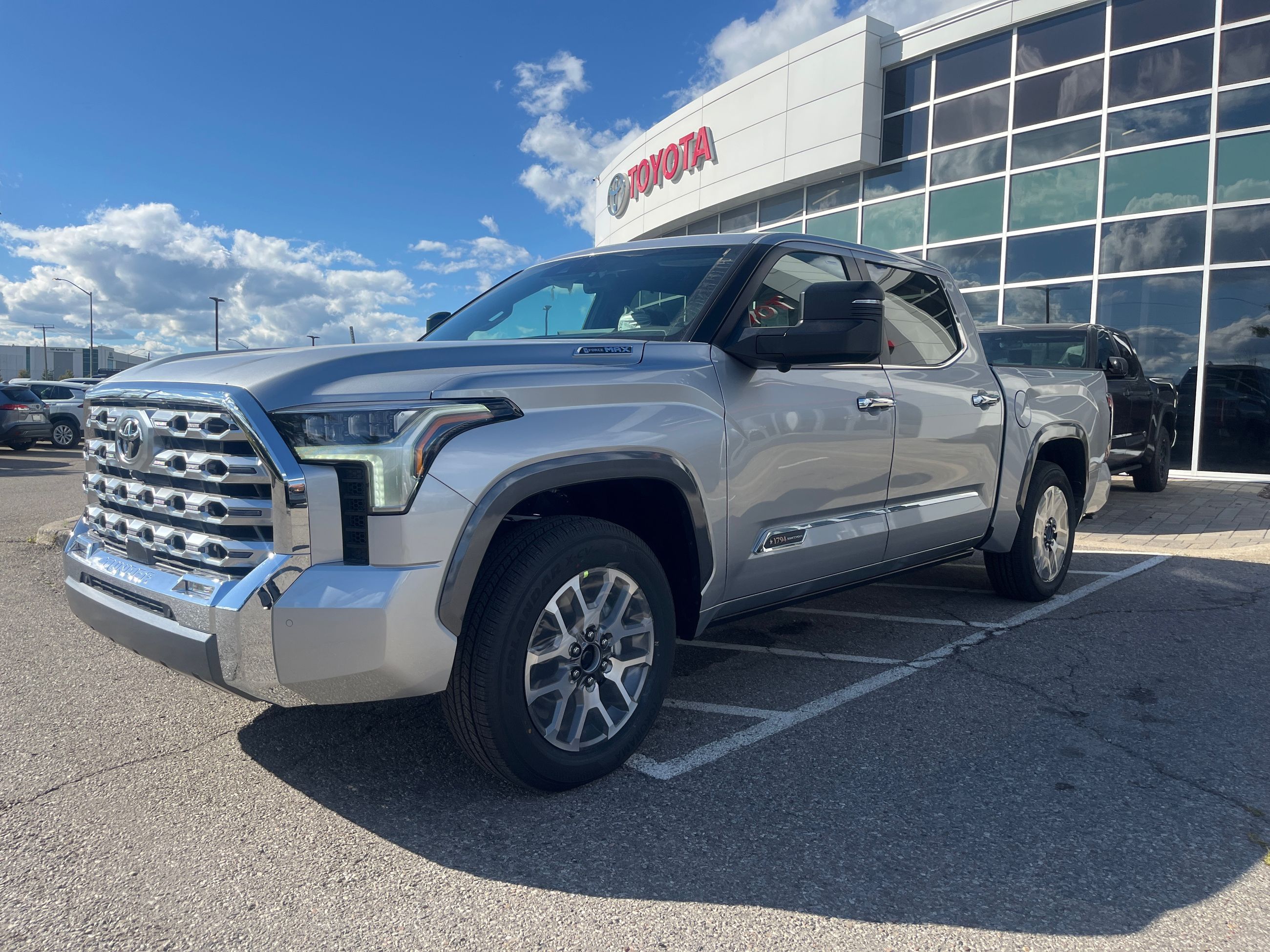 Toyota Tundra Hybrid  2026 à Bolton, Ontario