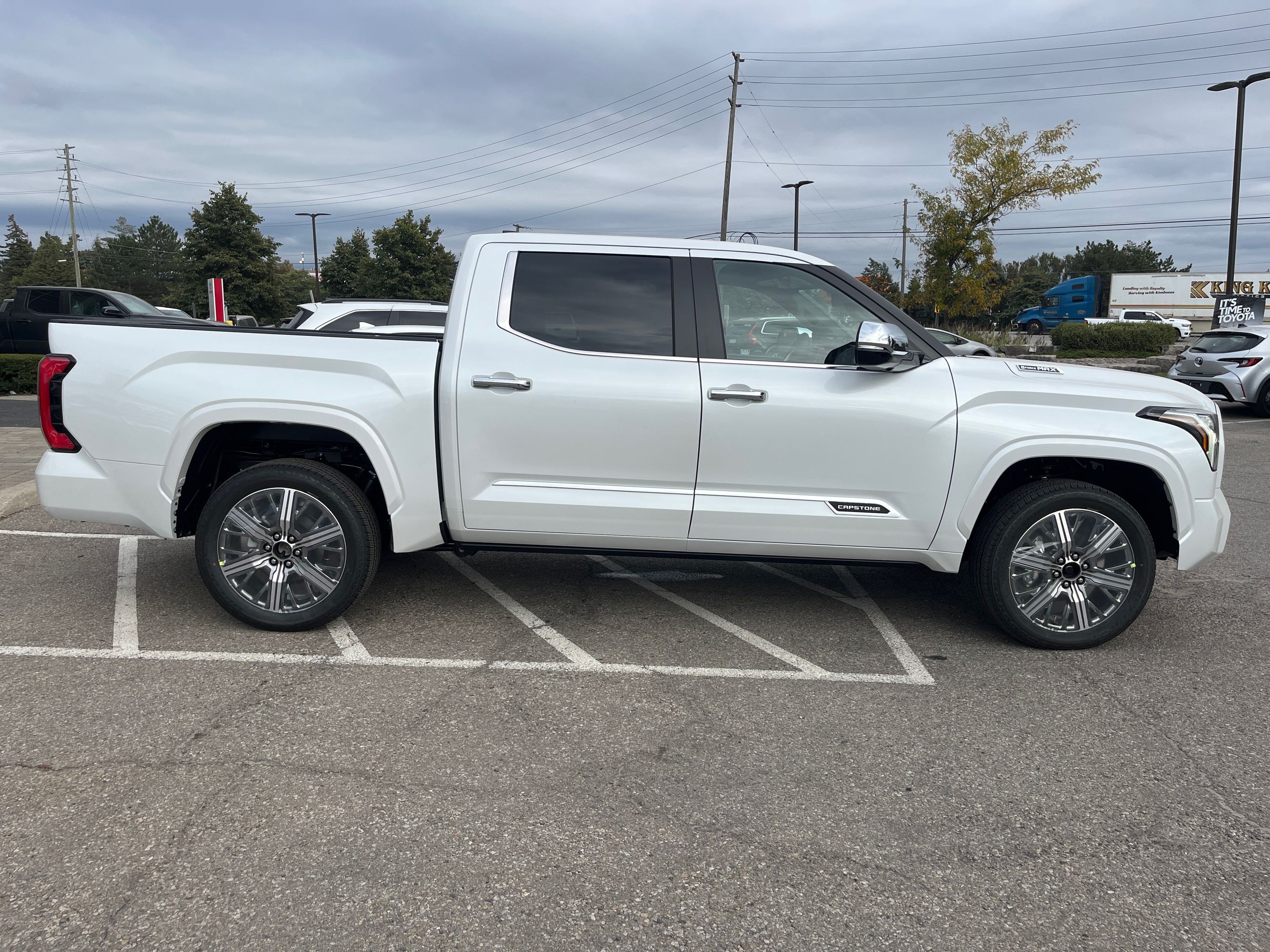 Toyota Tundra Hybrid  2026 à Bolton, Ontario