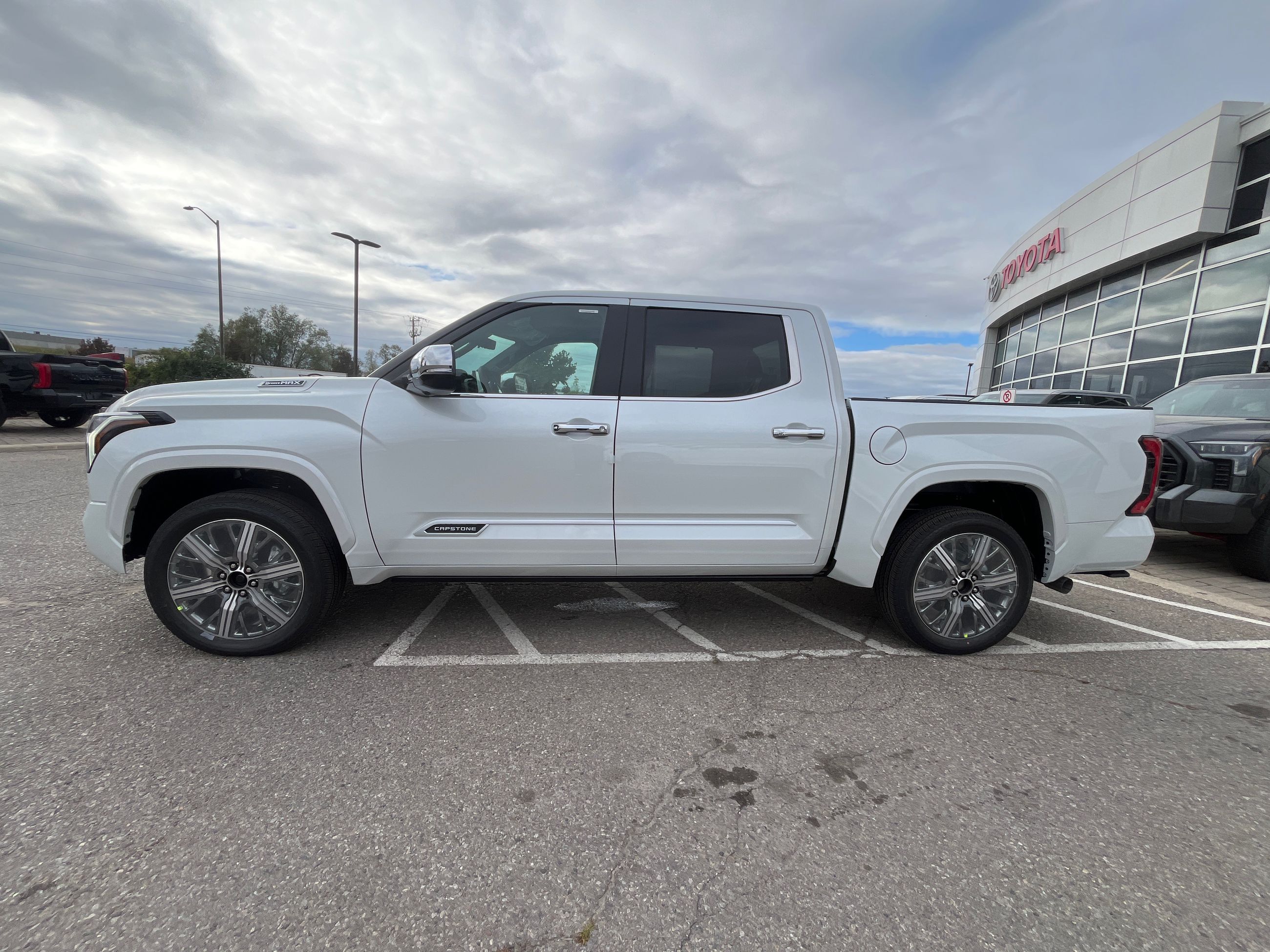 Toyota Tundra Hybrid  2026 à Bolton, Ontario