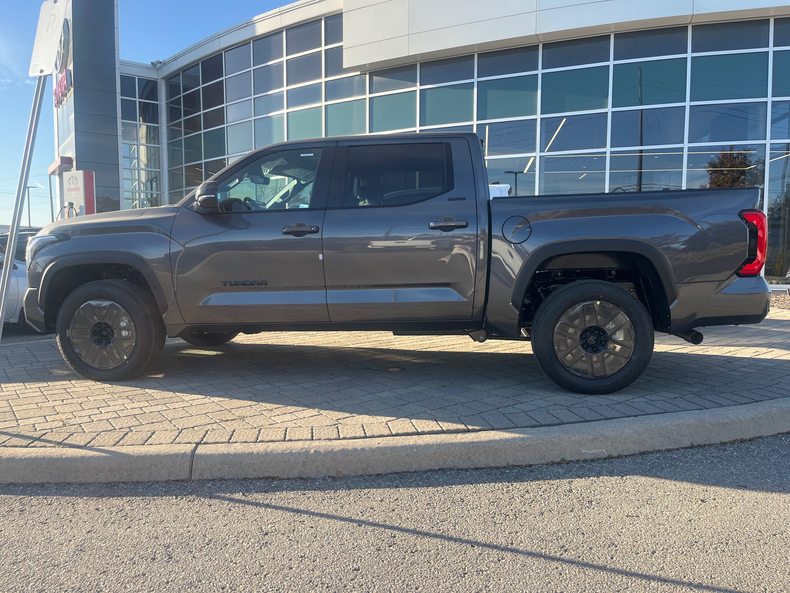 Toyota Tundra  2026 à Bolton, Ontario