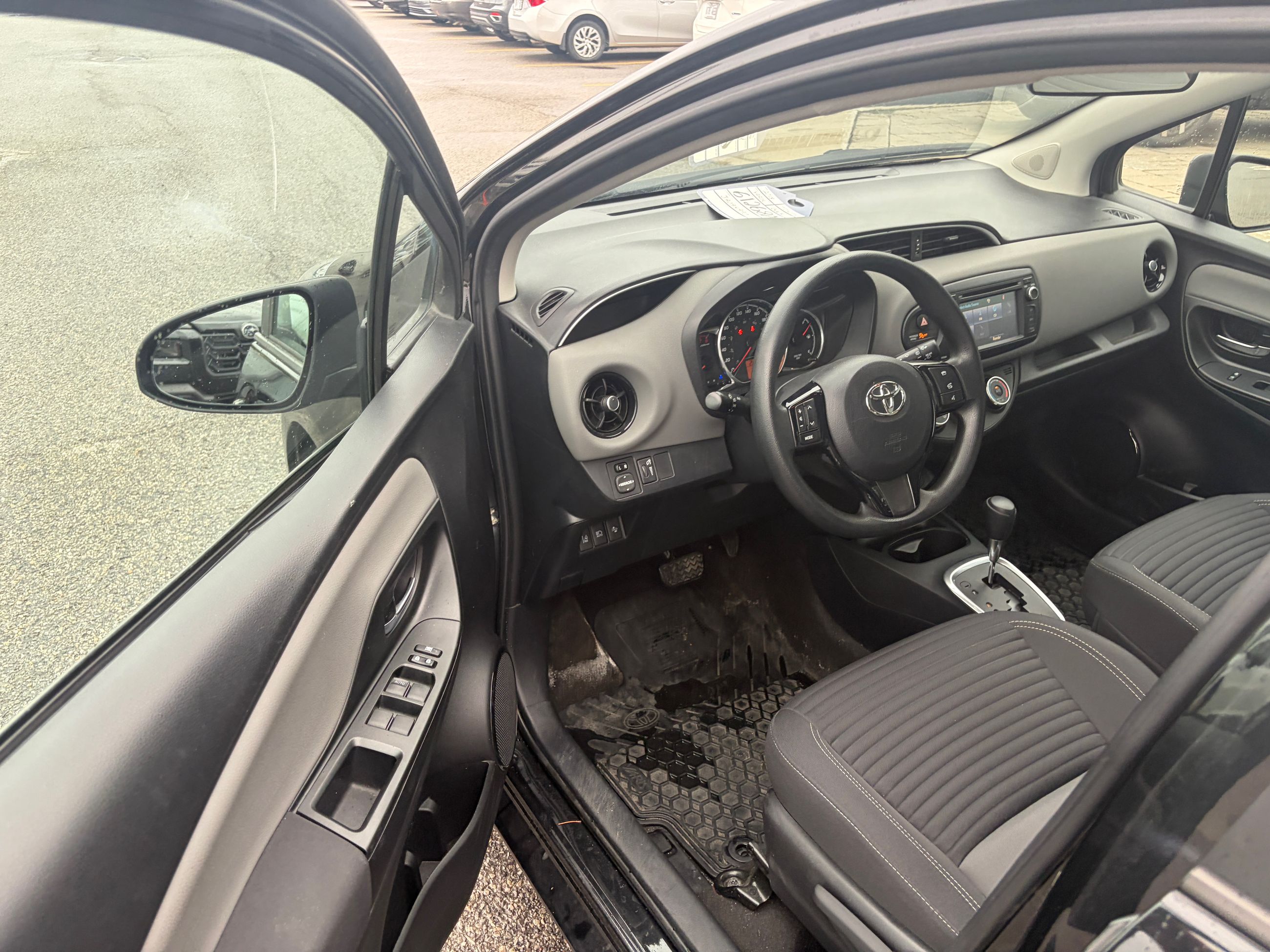 2018 Toyota Yaris Hatchback in Dorval, Quebec