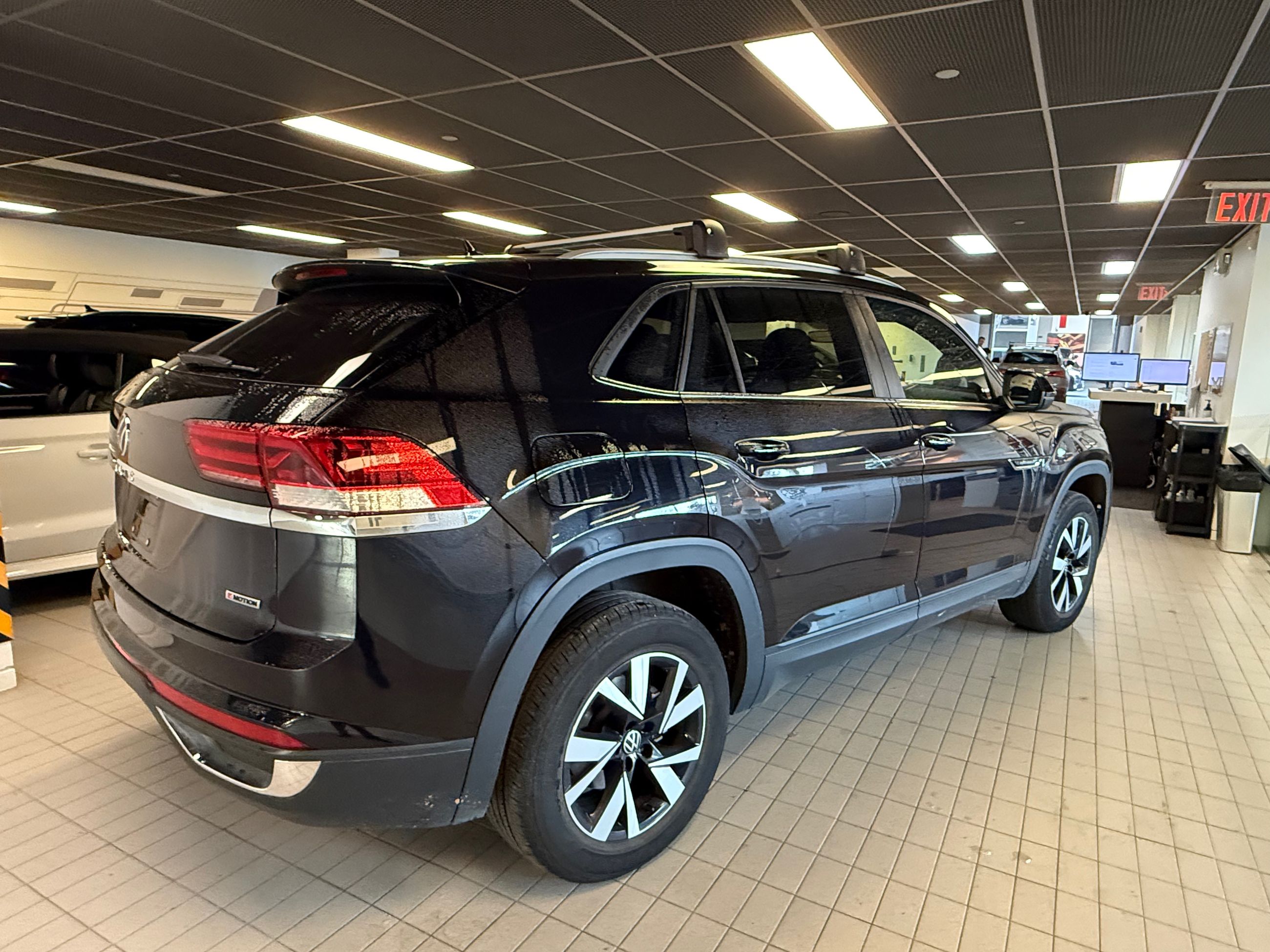 2020 Volkswagen Atlas Cross Sport in Vancouver, British Columbia