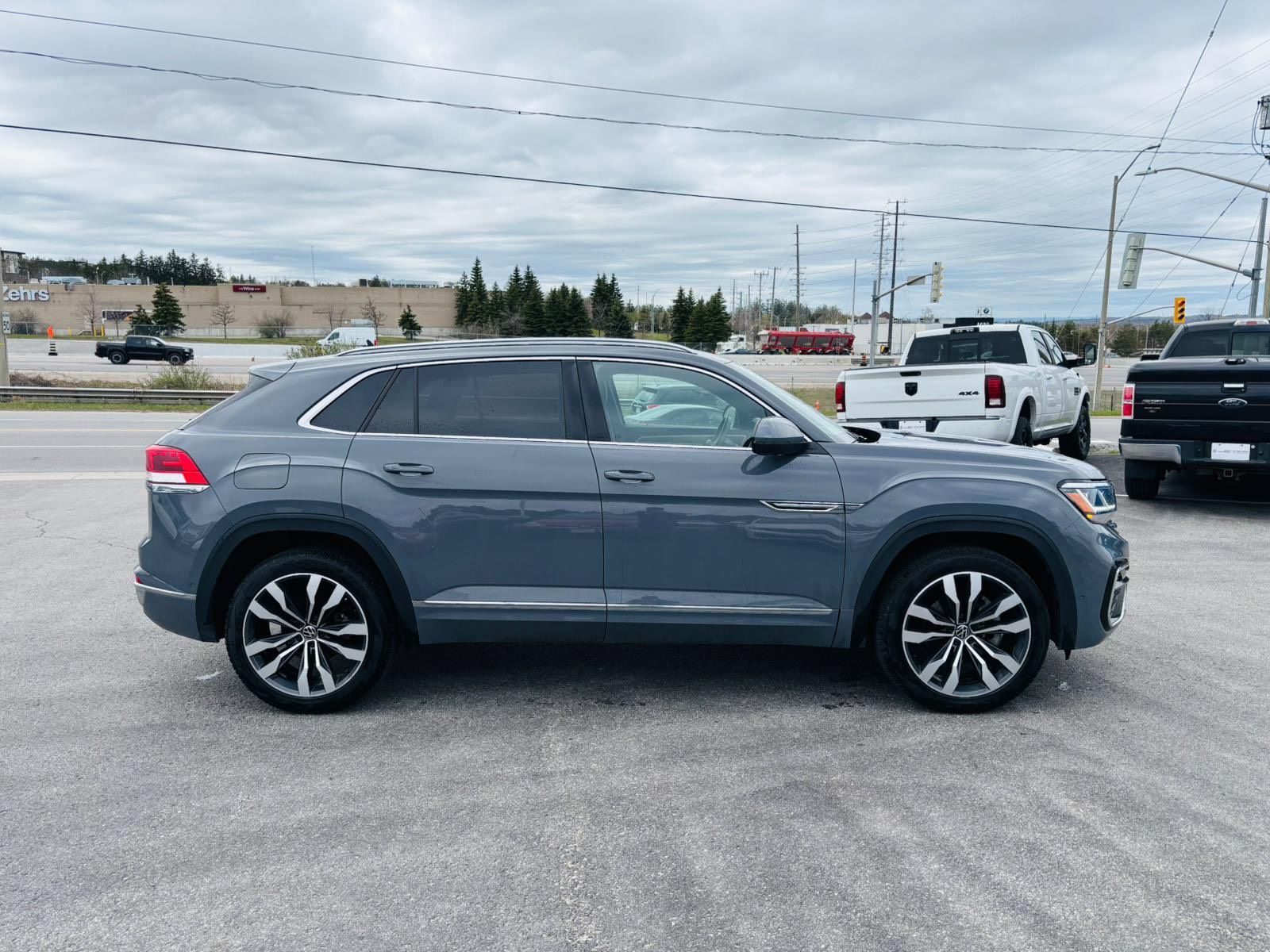 2022 Volkswagen Atlas Cross Sport in Barrie, Ontario