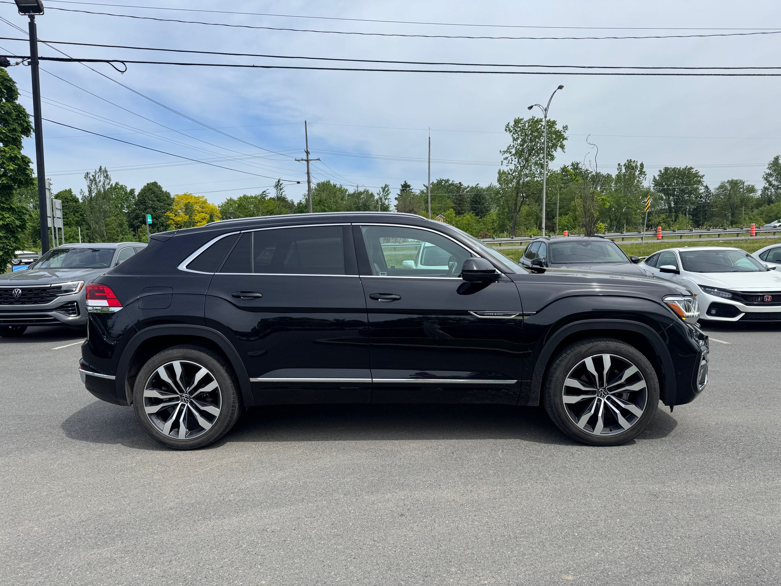 Volkswagen Atlas Cross Sport  2022 à Saint-Bruno-de-Montarville, Québec