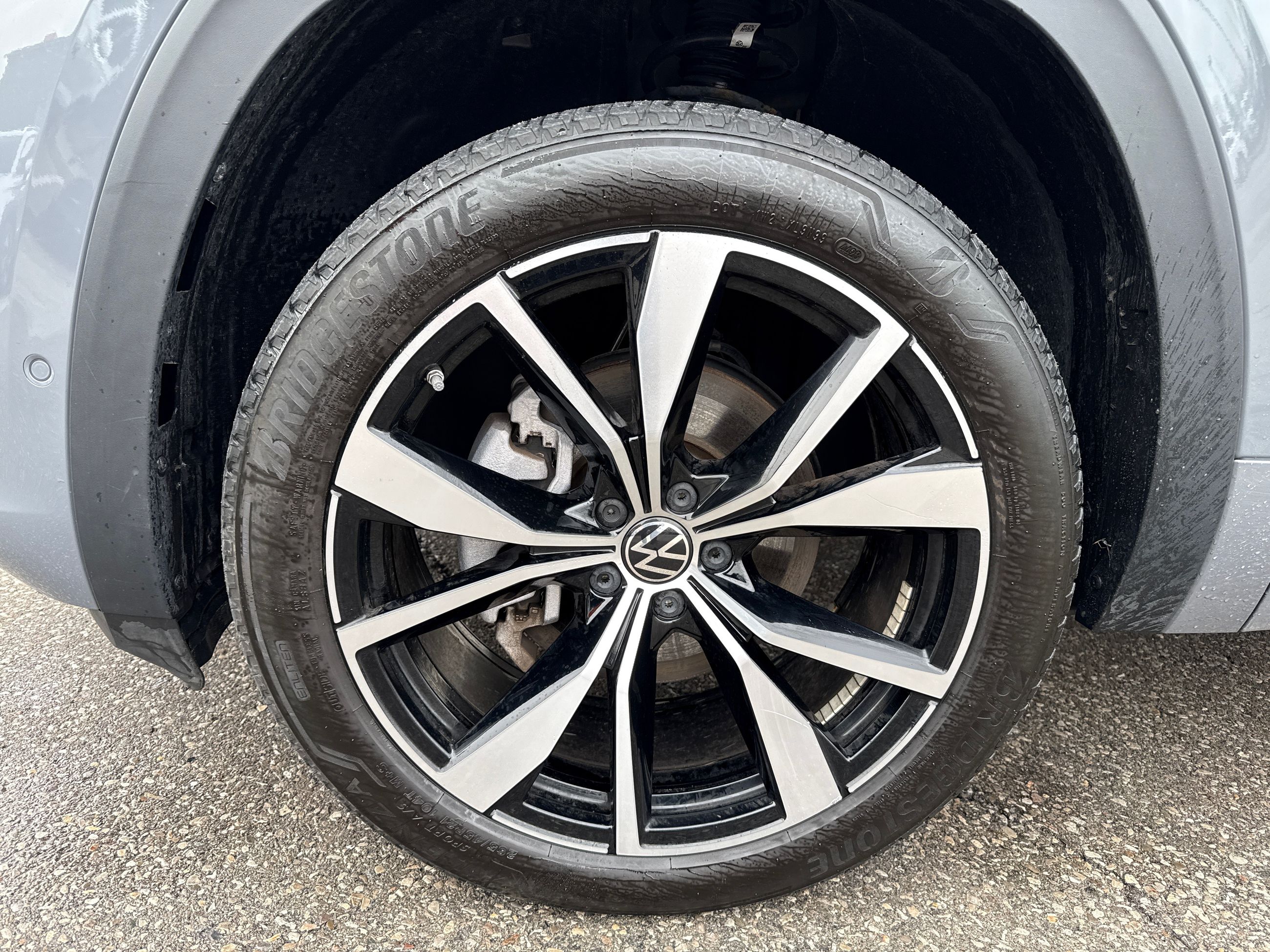 2024 Volkswagen Atlas Cross Sport in Mississauga, Ontario