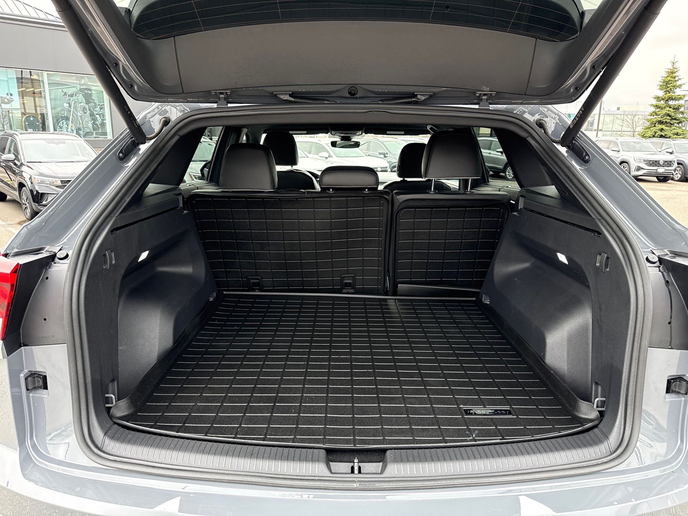 2024 Volkswagen Atlas Cross Sport in Mississauga, Ontario