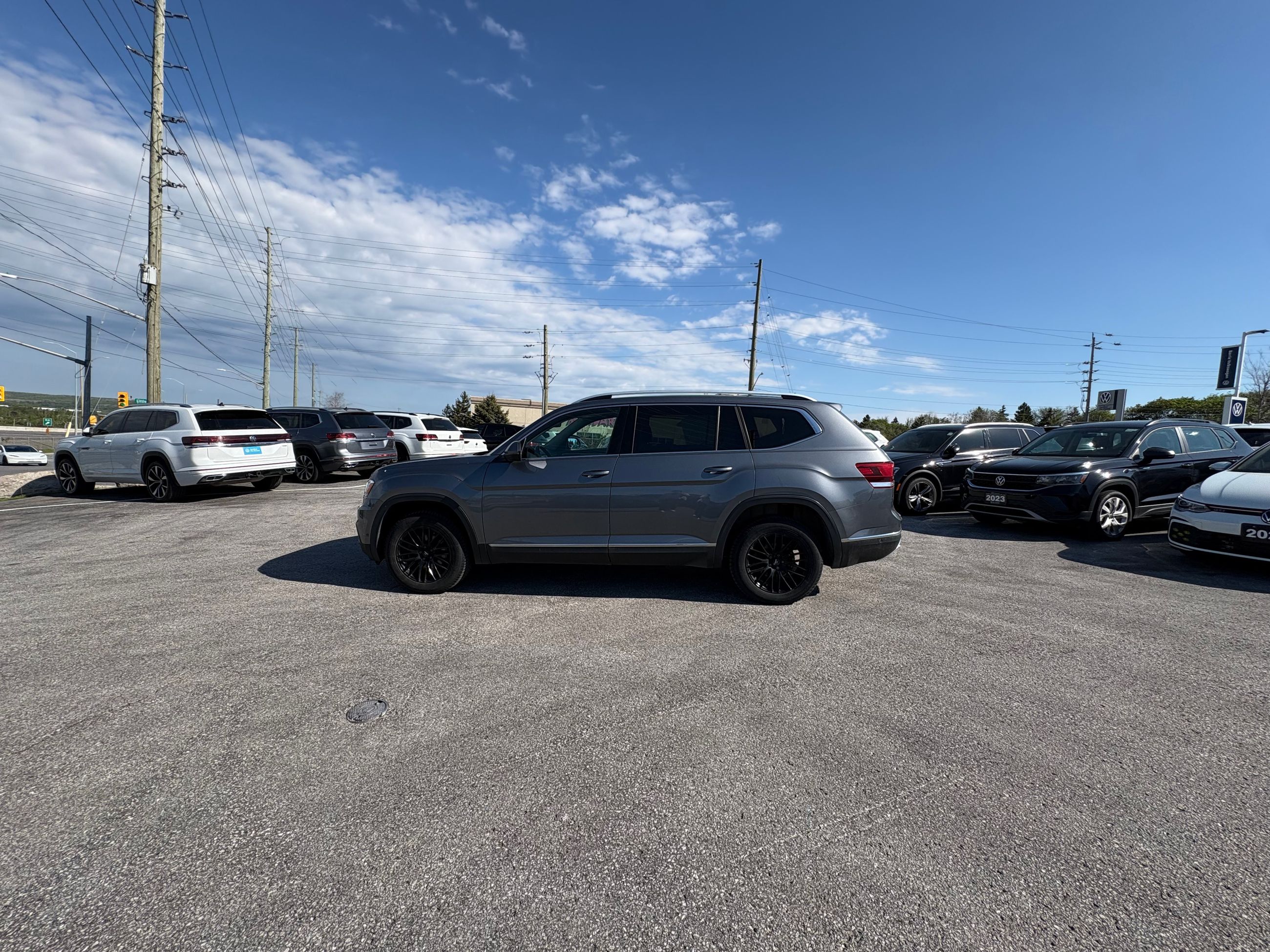 2019 Volkswagen Atlas in Barrie, Ontario