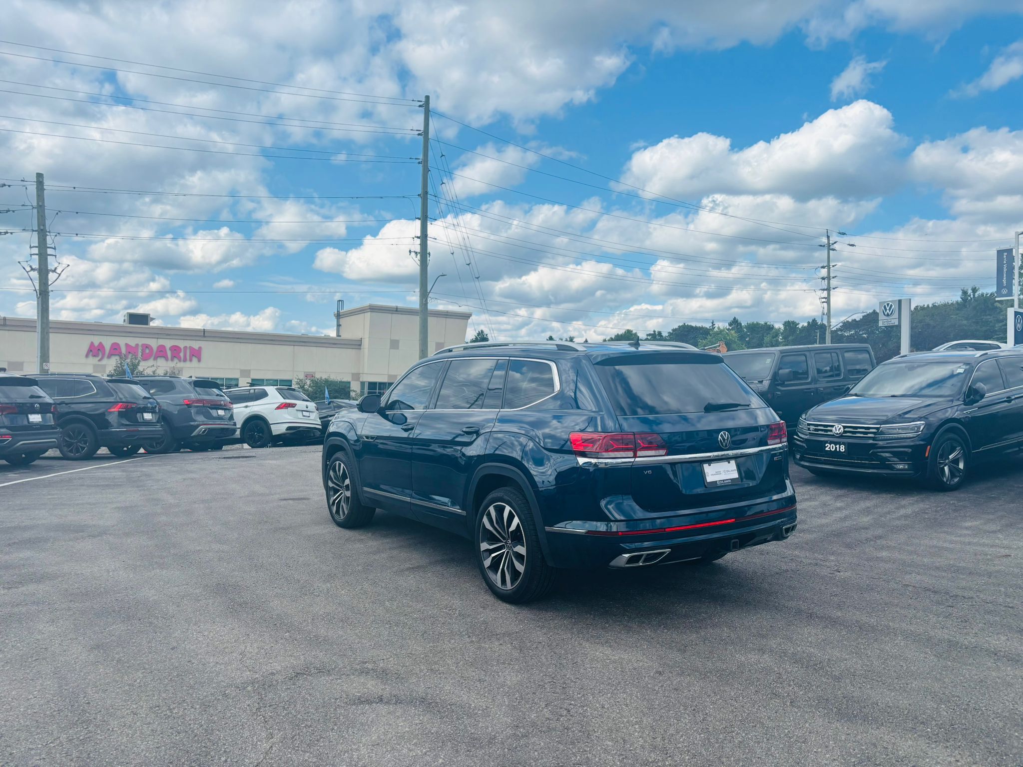 2021 Volkswagen Atlas in Barrie, Ontario