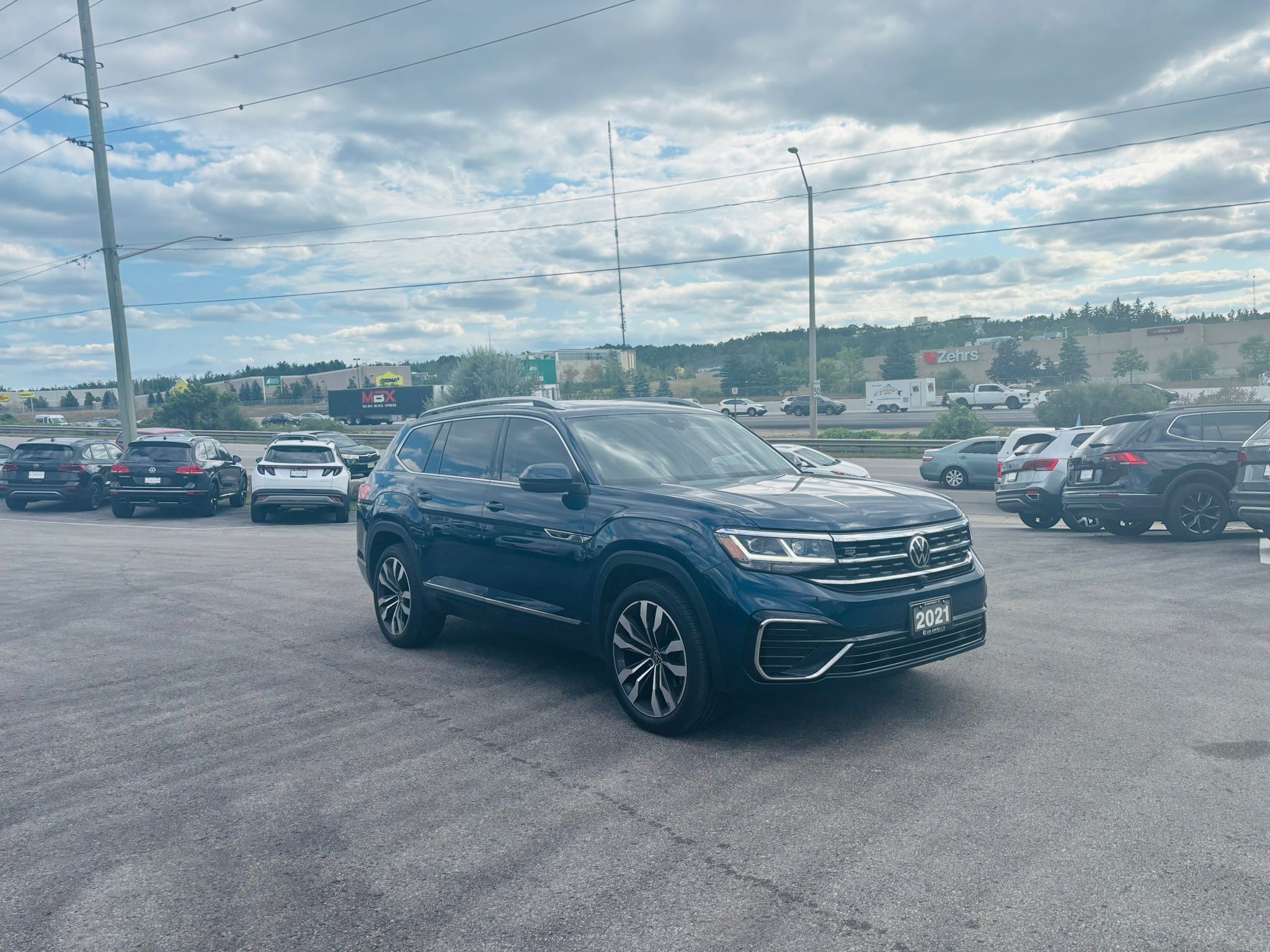 2021 Volkswagen Atlas in Barrie, Ontario