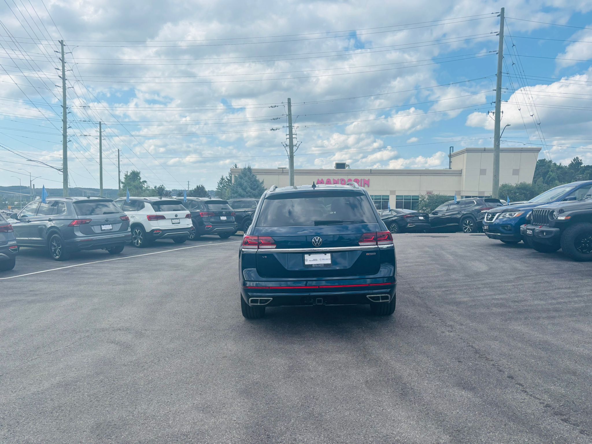2021 Volkswagen Atlas in Barrie, Ontario