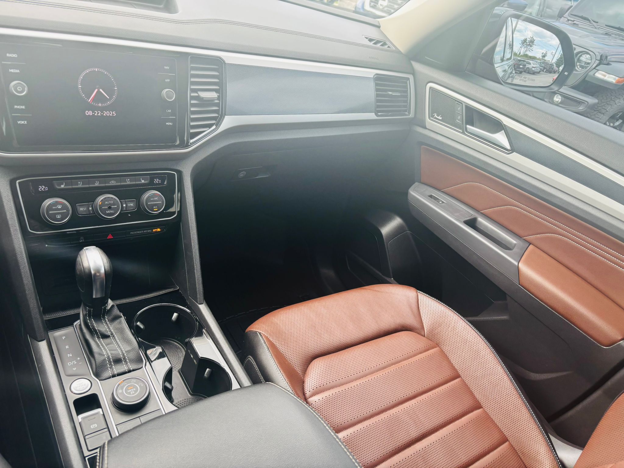 2021 Volkswagen Atlas in Barrie, Ontario