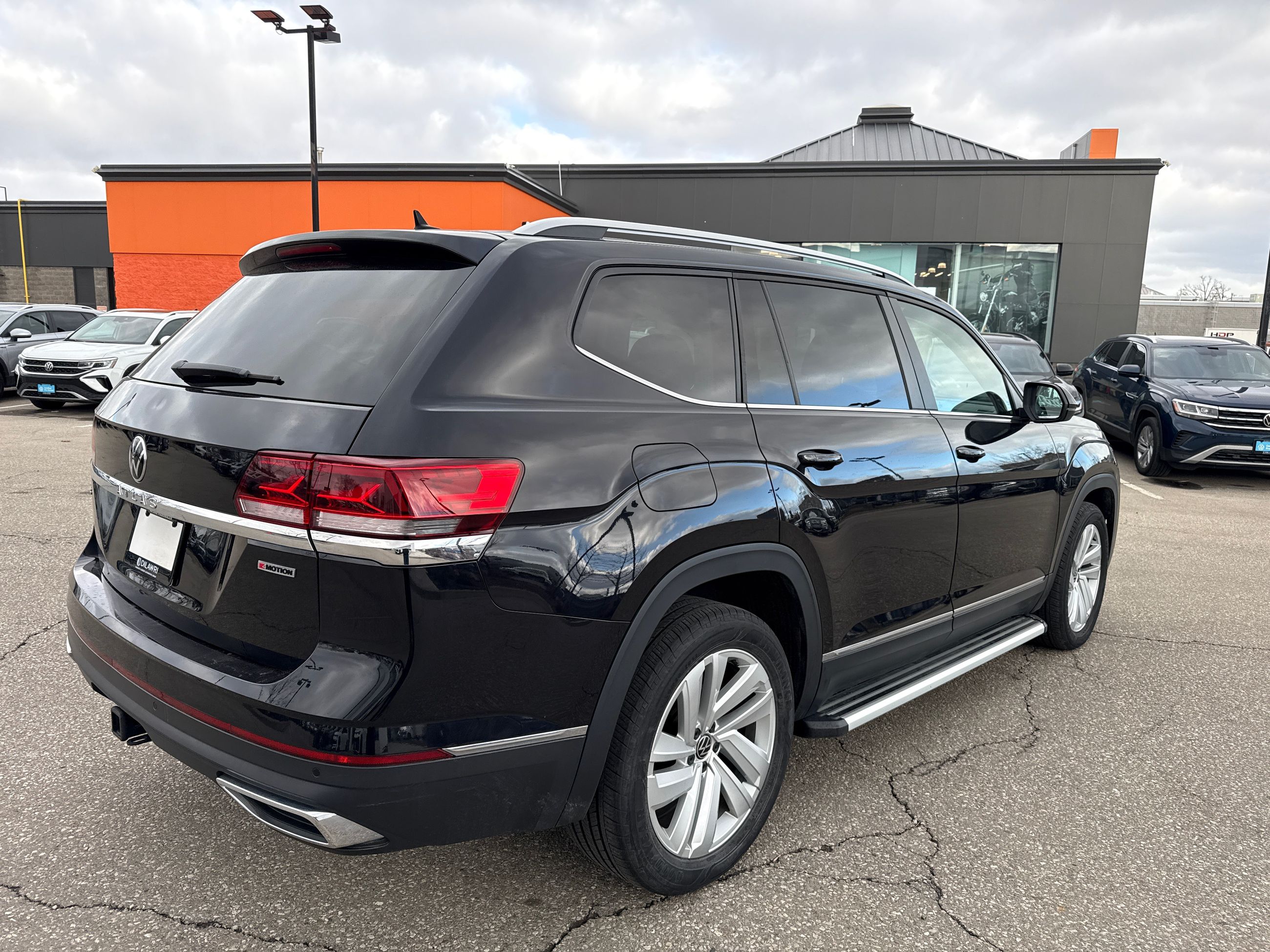 2021 Volkswagen Atlas in Mississauga, Ontario