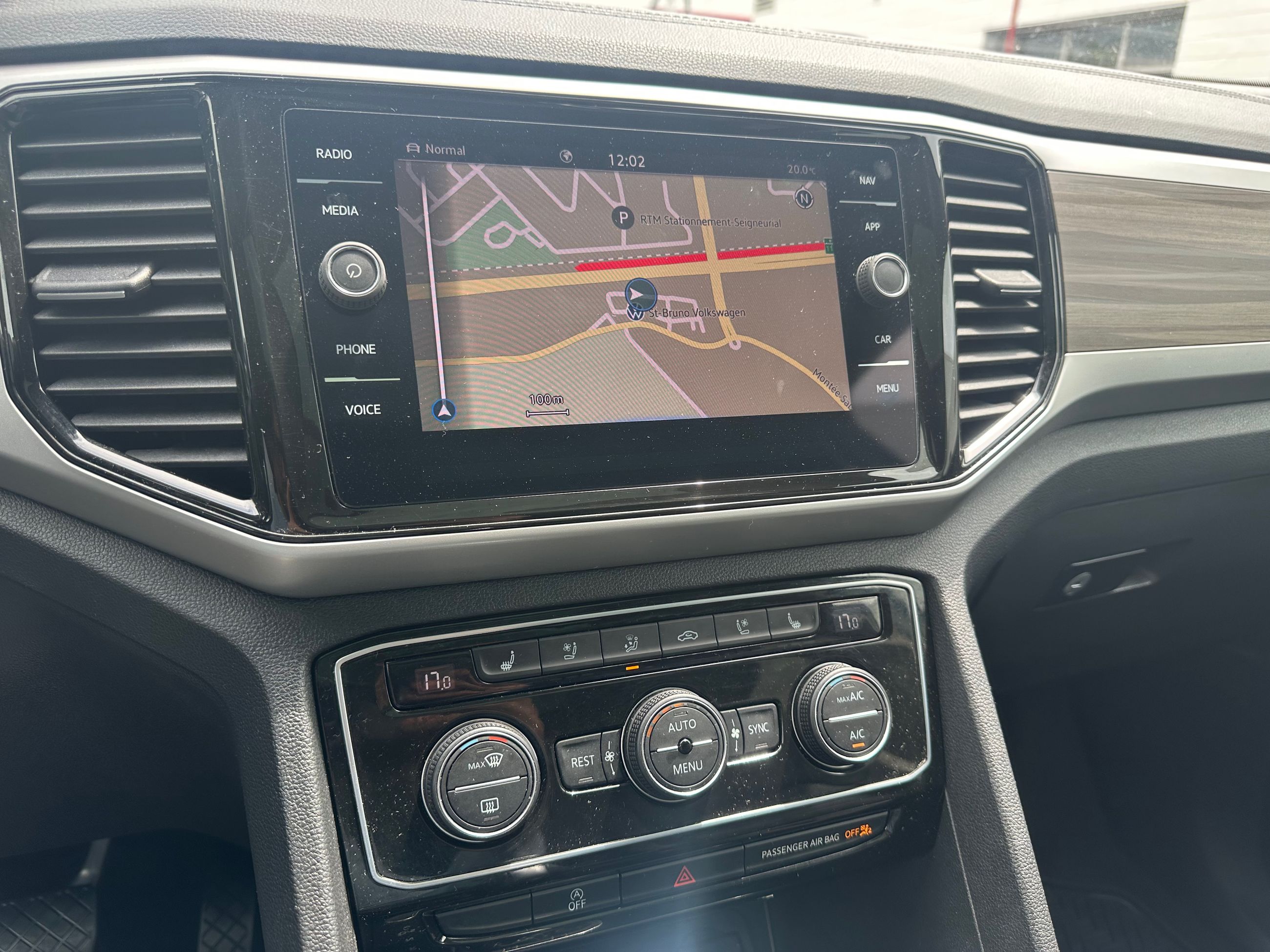 2022 Volkswagen Atlas in Saint-Bruno-de-Montarville, Quebec