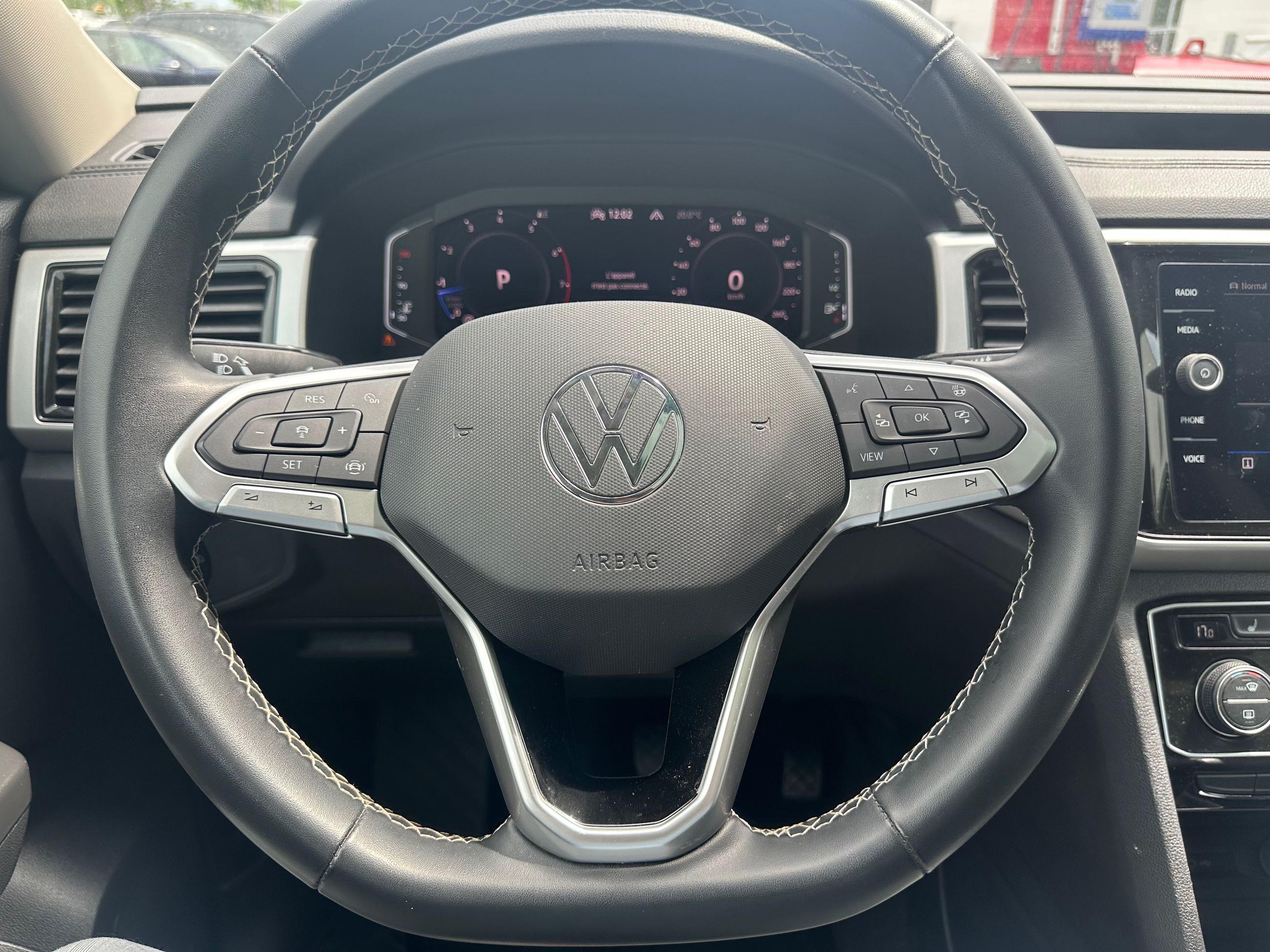 2022 Volkswagen Atlas in Saint-Bruno-de-Montarville, Quebec