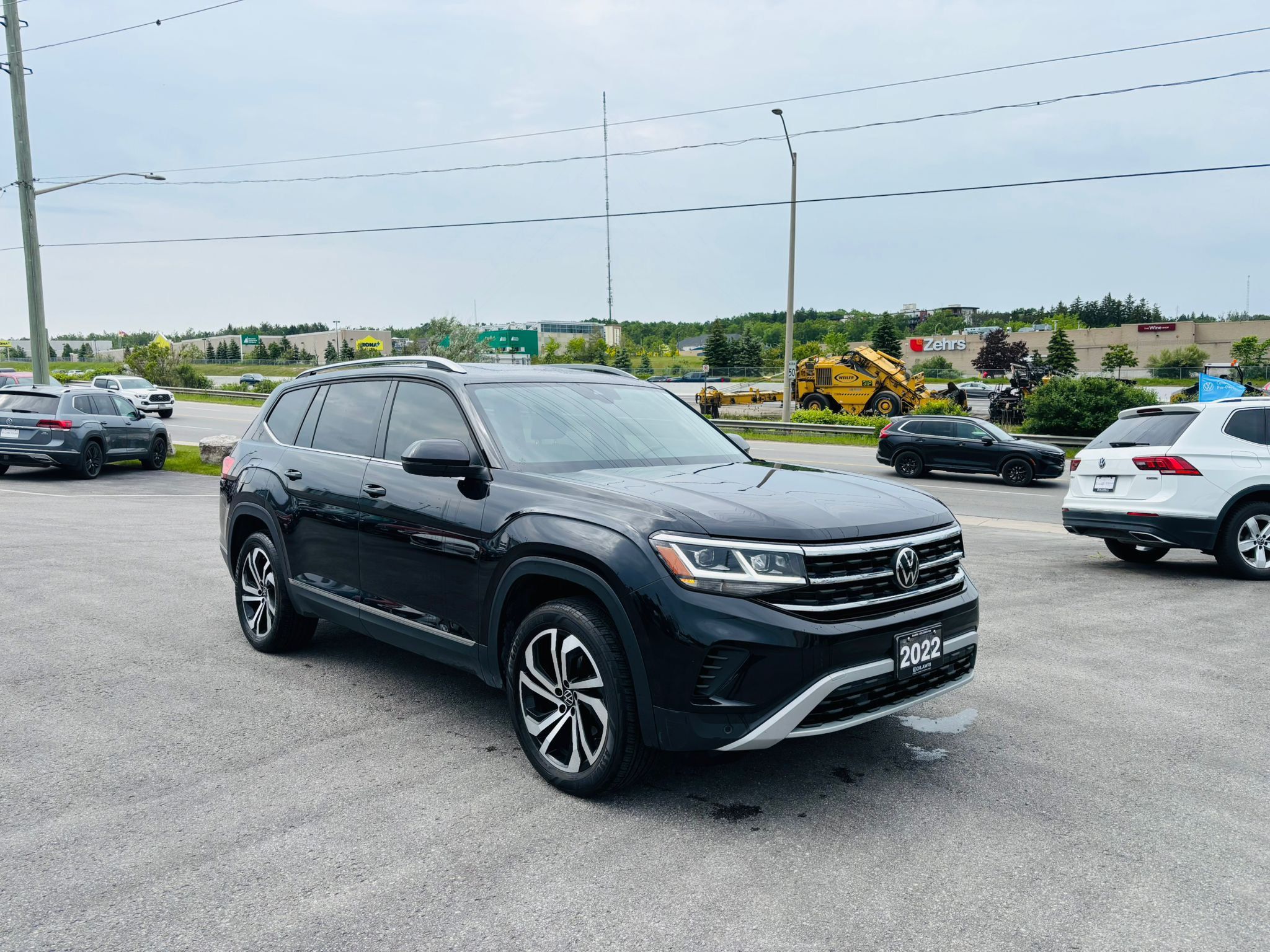 2022 Volkswagen Atlas in Barrie, Ontario