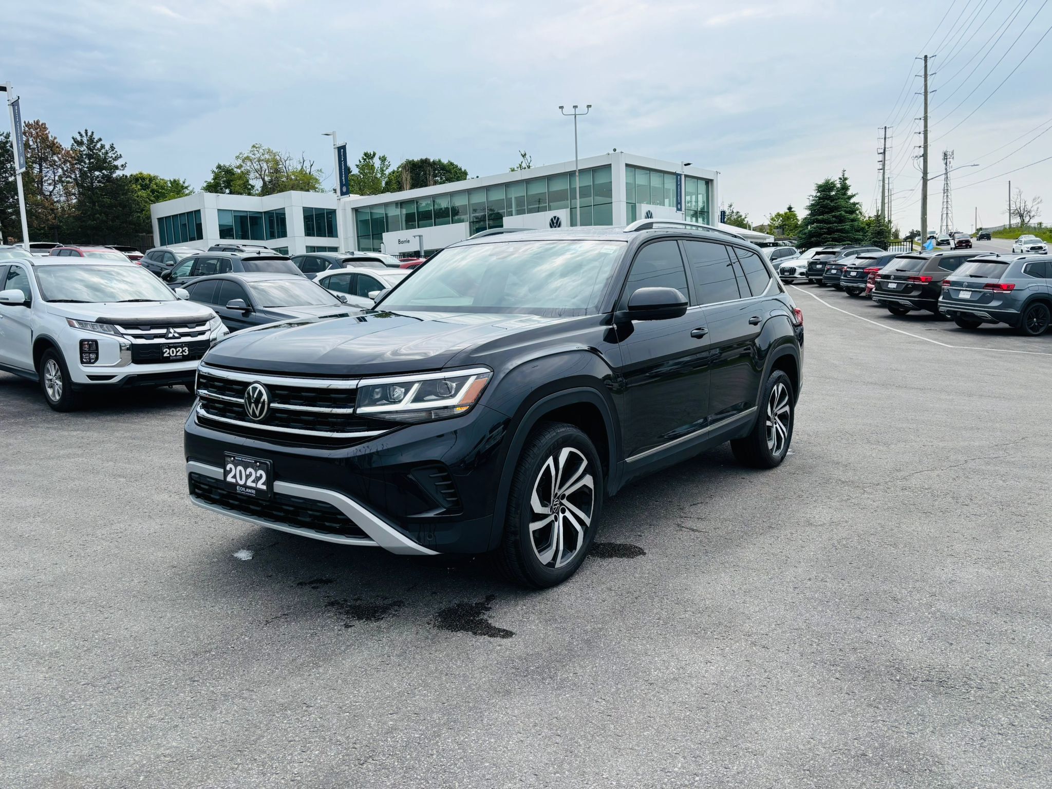 2022 Volkswagen Atlas in Barrie, Ontario