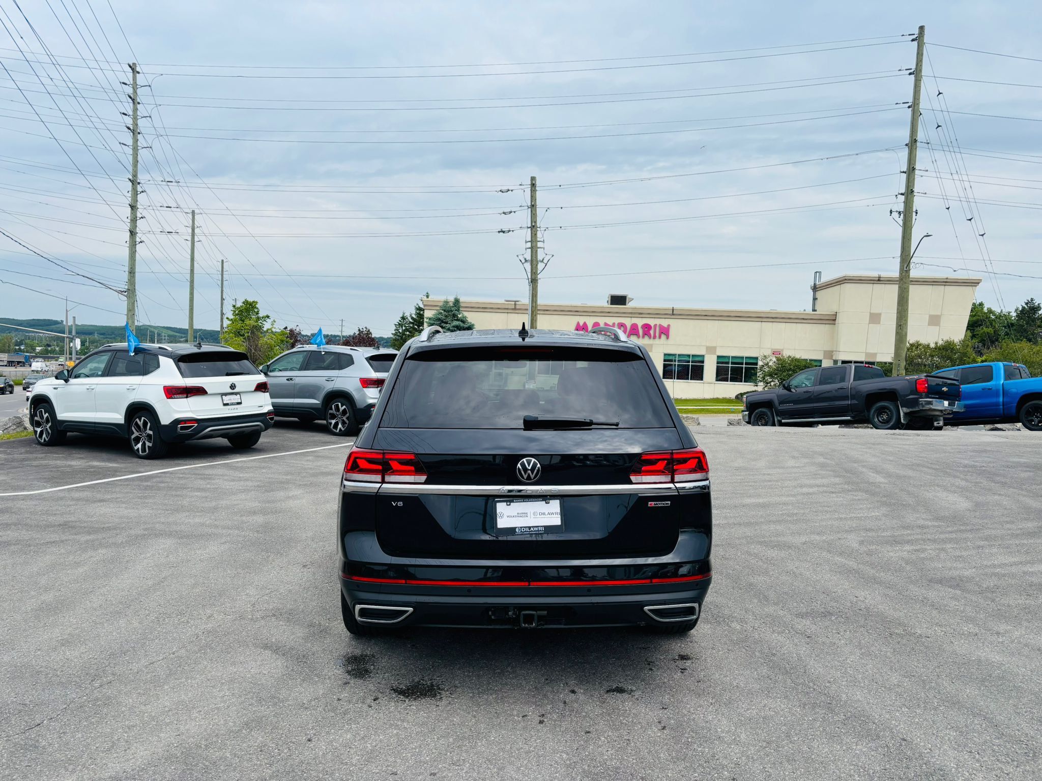 2022 Volkswagen Atlas in Barrie, Ontario