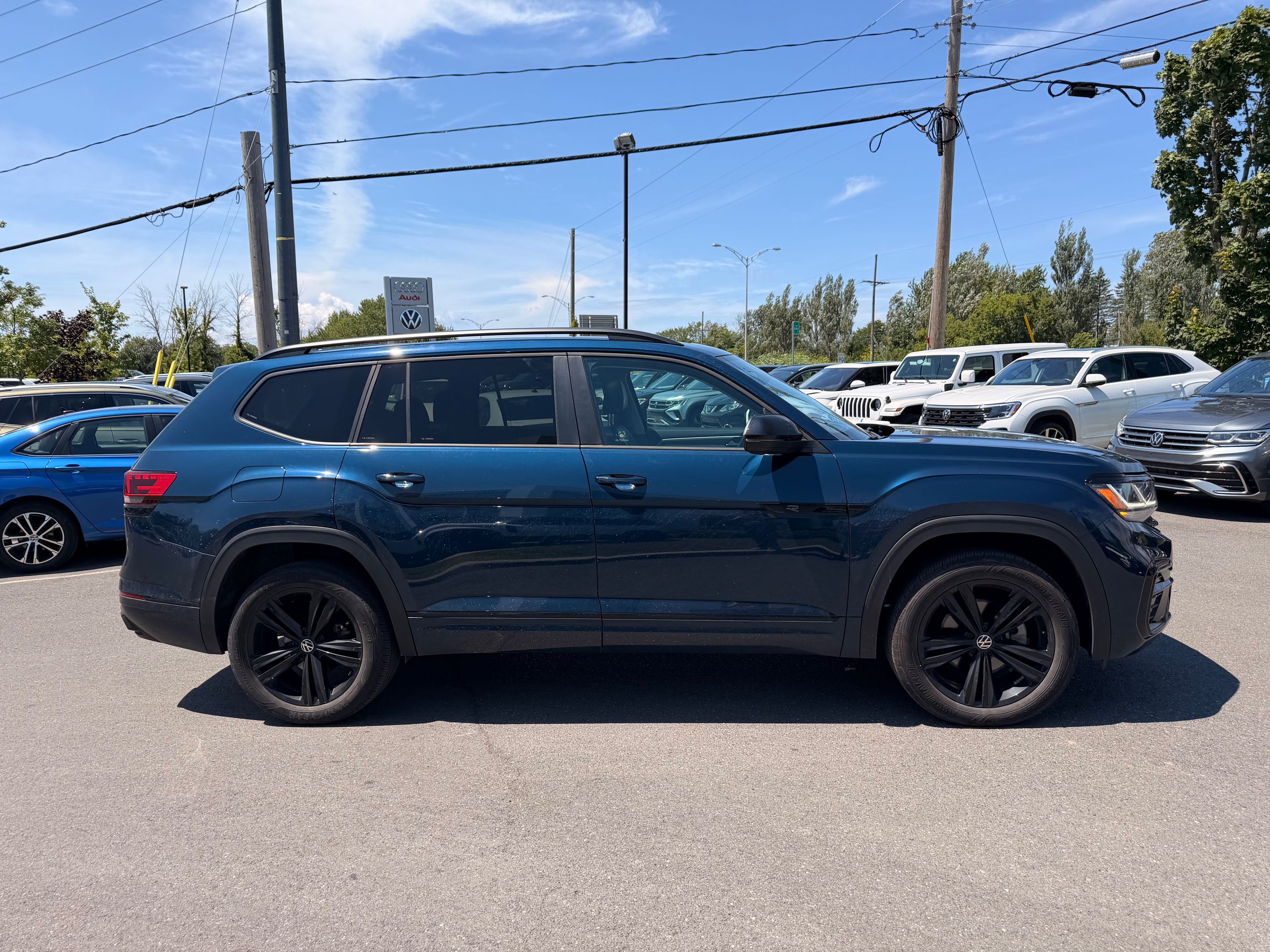 2022 Volkswagen Atlas in Saint-Bruno-de-Montarville, Quebec