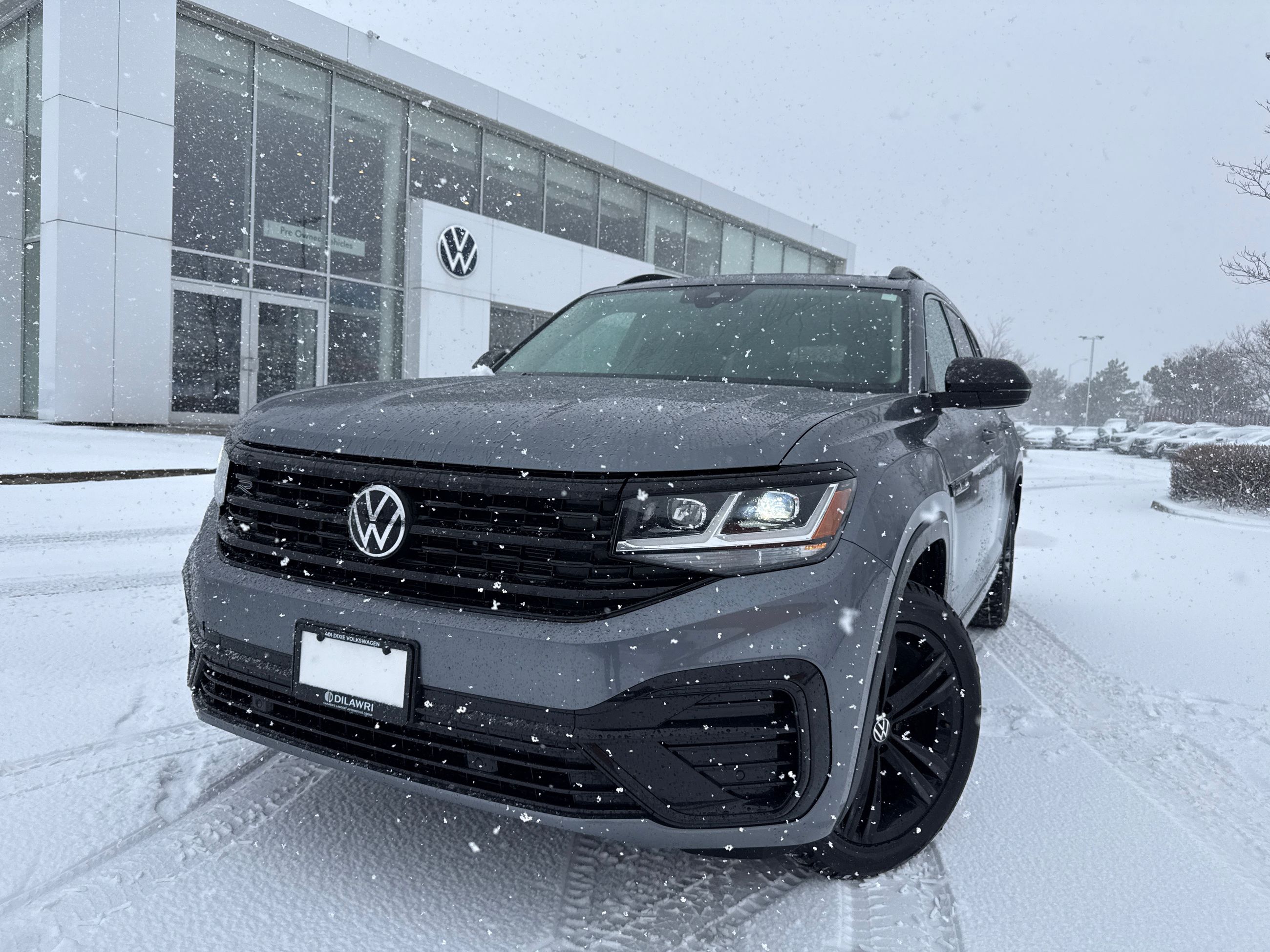 2023 Volkswagen Atlas in Mississauga, Ontario