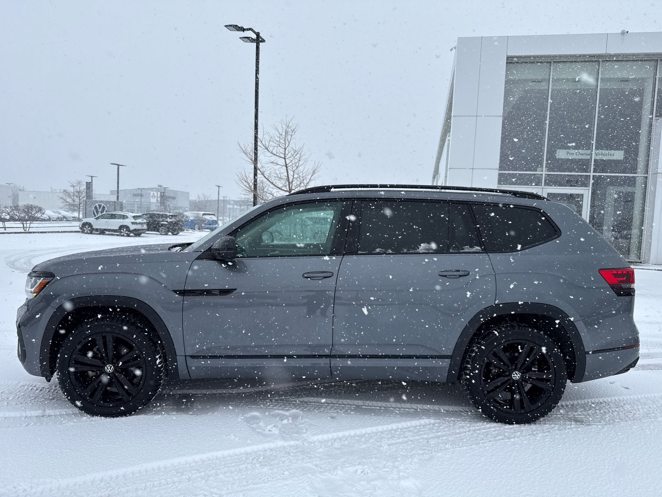 2023 Volkswagen Atlas in Mississauga, Ontario
